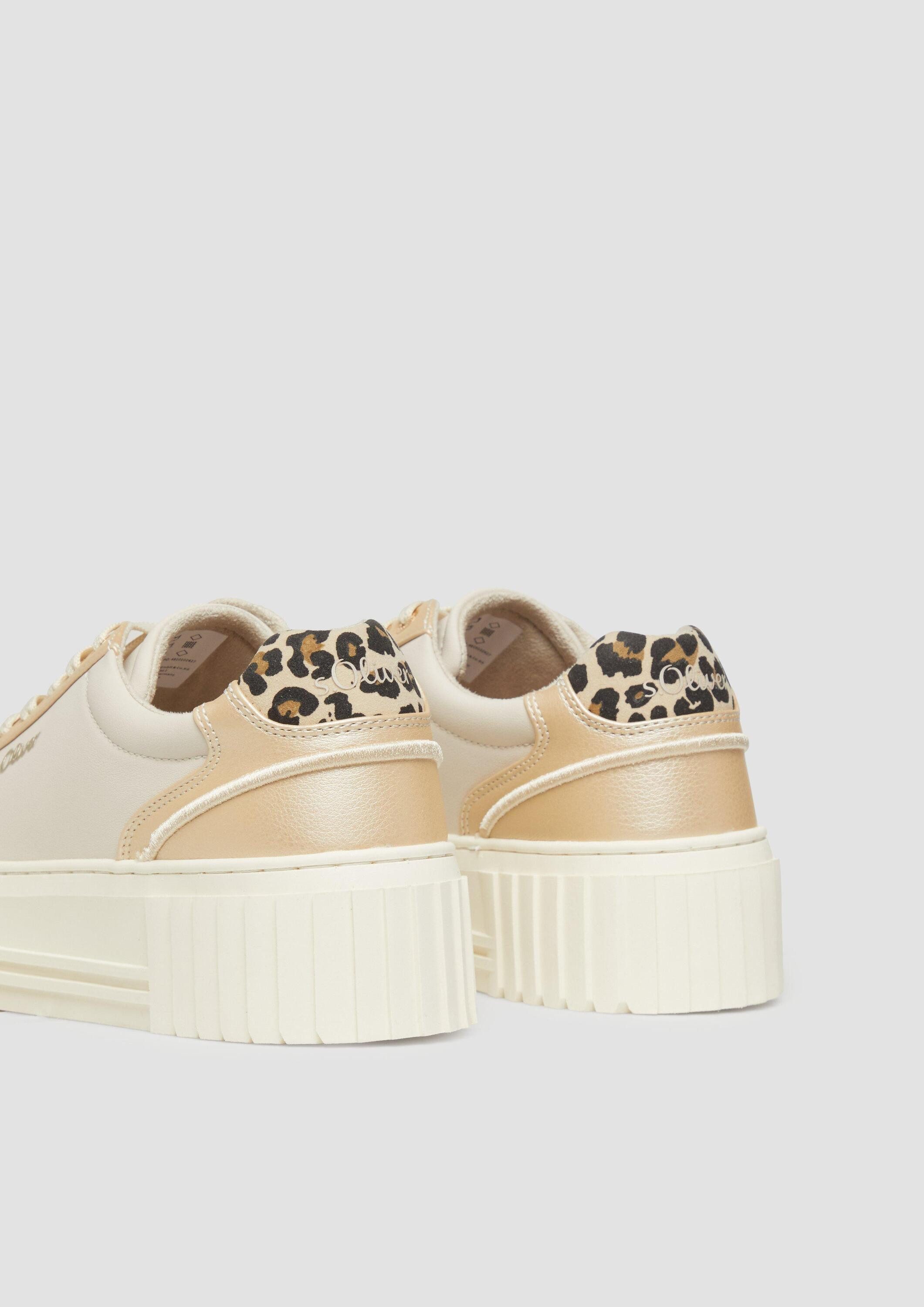 s.Oliver Sneakers Sneaker Sneaker mit Plateau-Sohle und Leo-Detail