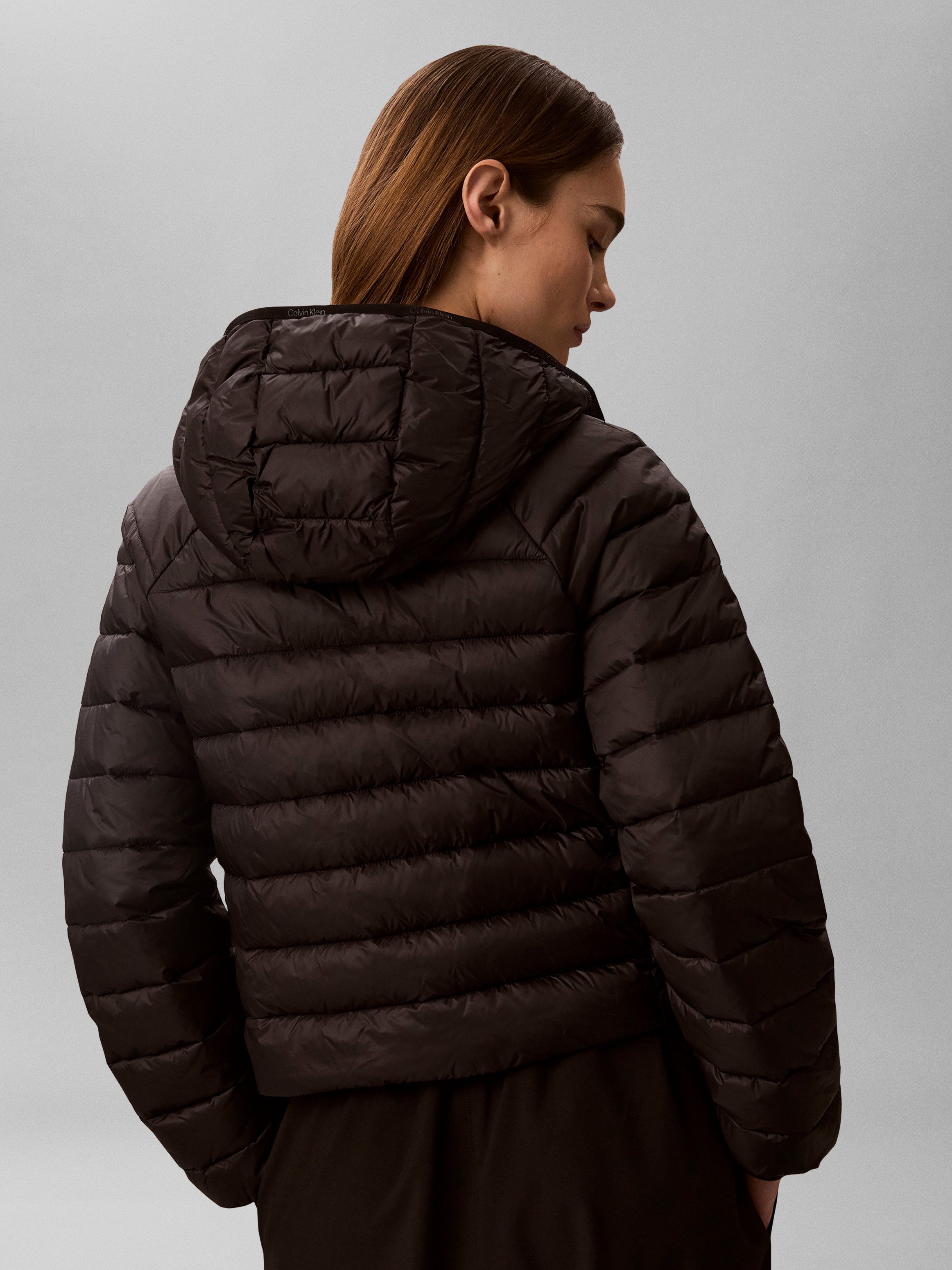 Calvin Klein Jeans Steppjacke ULW SHORT CK PACKABLE PUFFER JAC in kurzer Passform