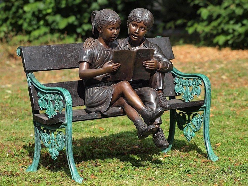 IDYL Gartenfigur IDYL Bronze-Skulptur Zwei Kinder, Bronze