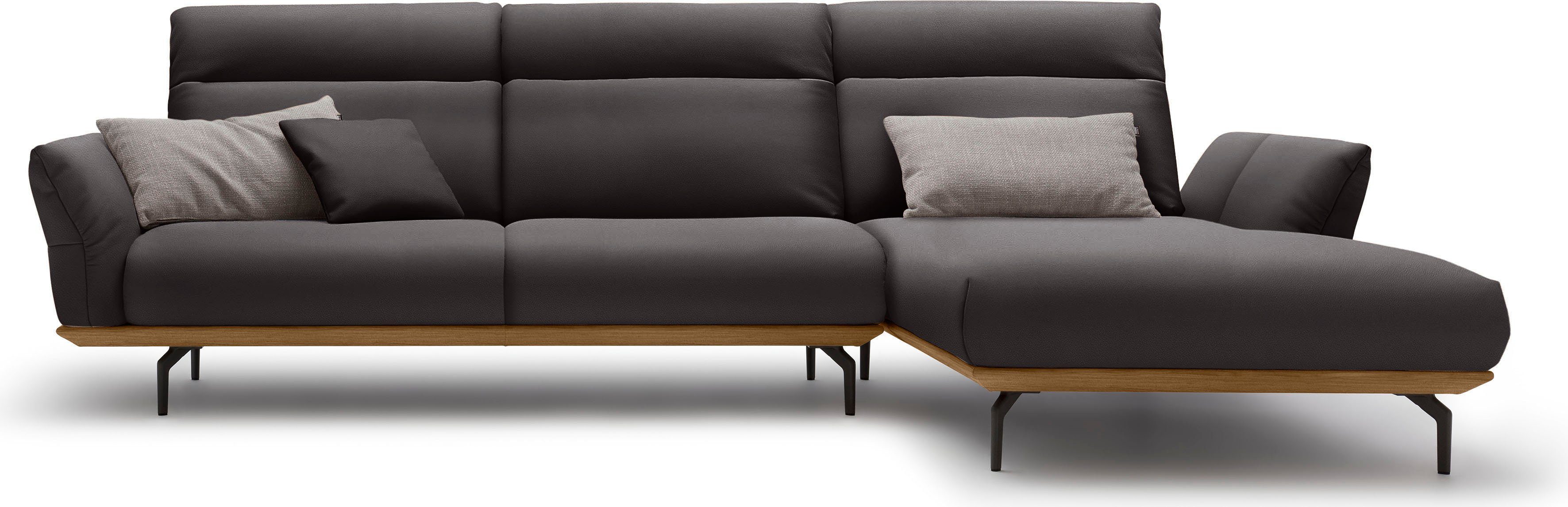 Creation BY ROLF BENZ Ecksofa CR.460, Sockel in Nussbaum, Winkelfüße in Umbragrau, Breite 318 cm