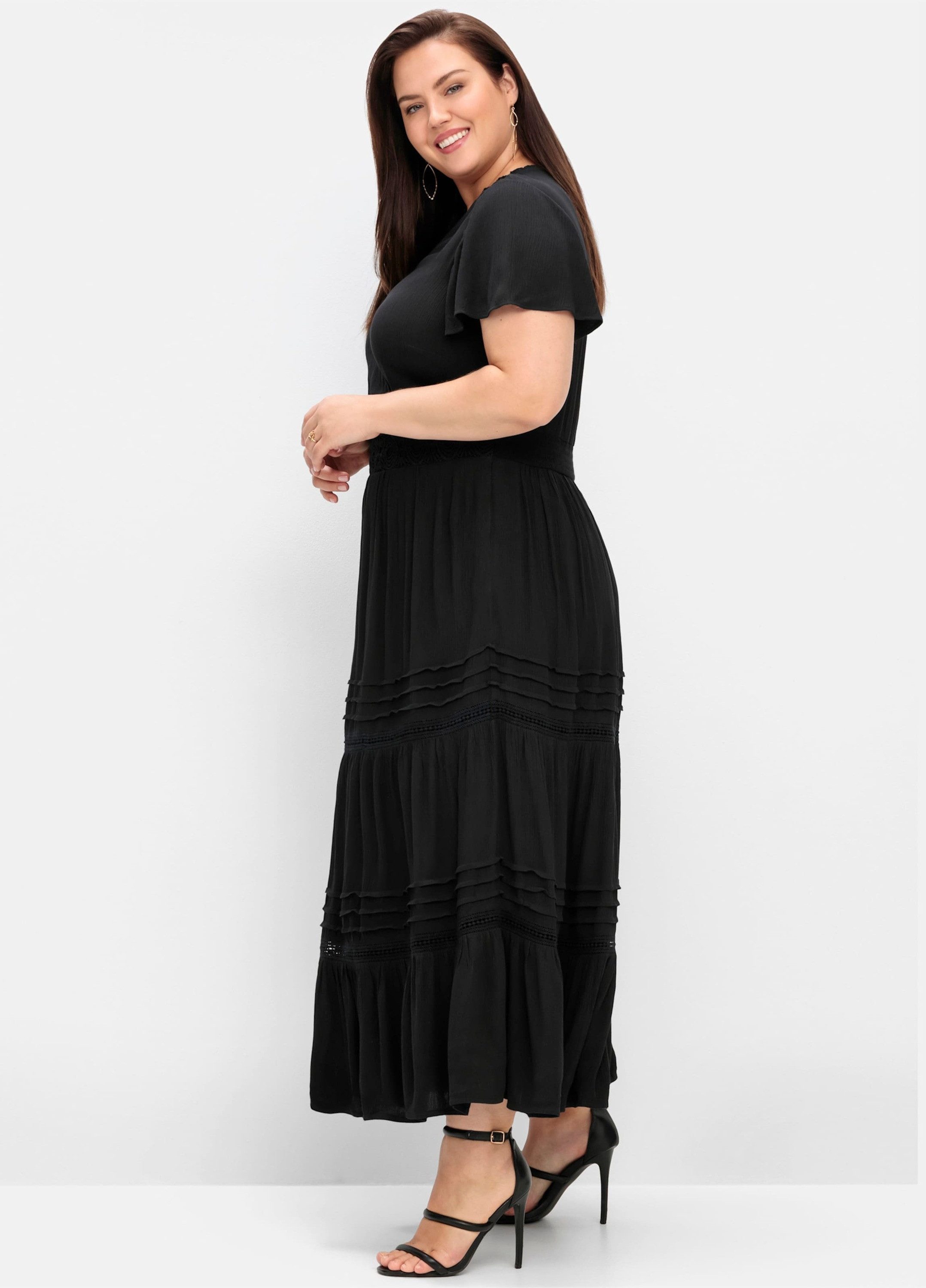 sheego by Joe Browns Etuikleid Maxikleid Kurzarm in Wickeloptik, mit Stufenvolant