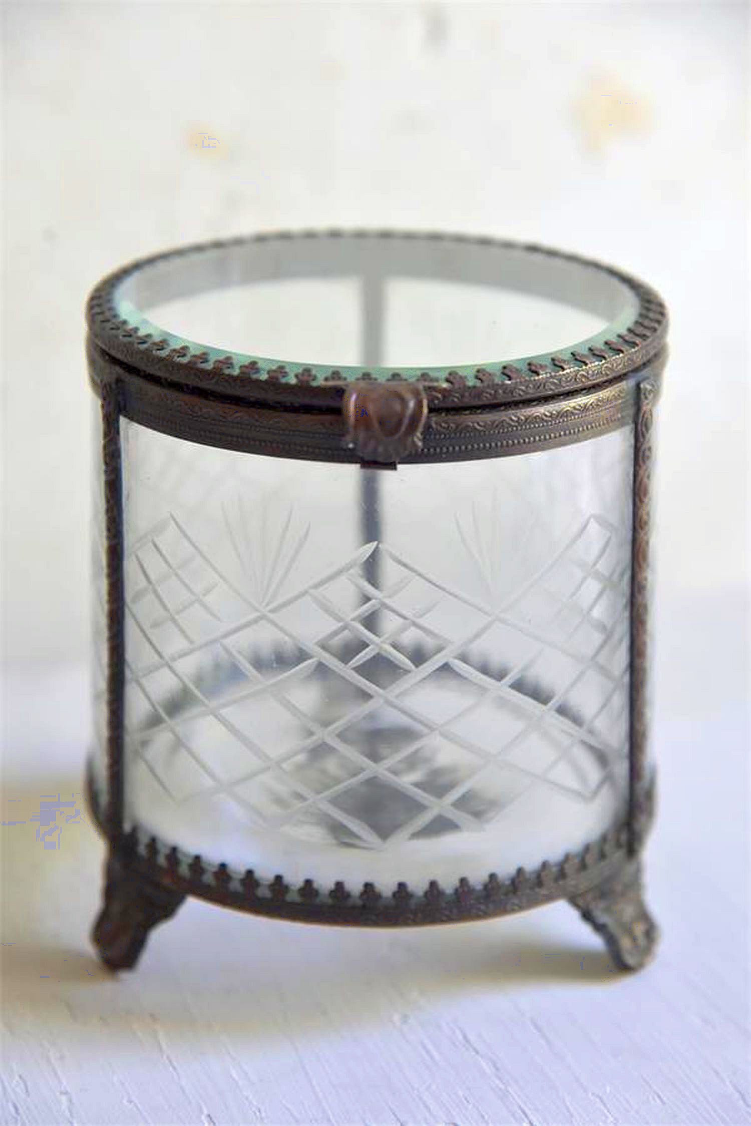 Jeanne d´Arc living Schmuckablage Hochwertiger Glasschrein Vintage Glas Messing Schmuckdose rund
