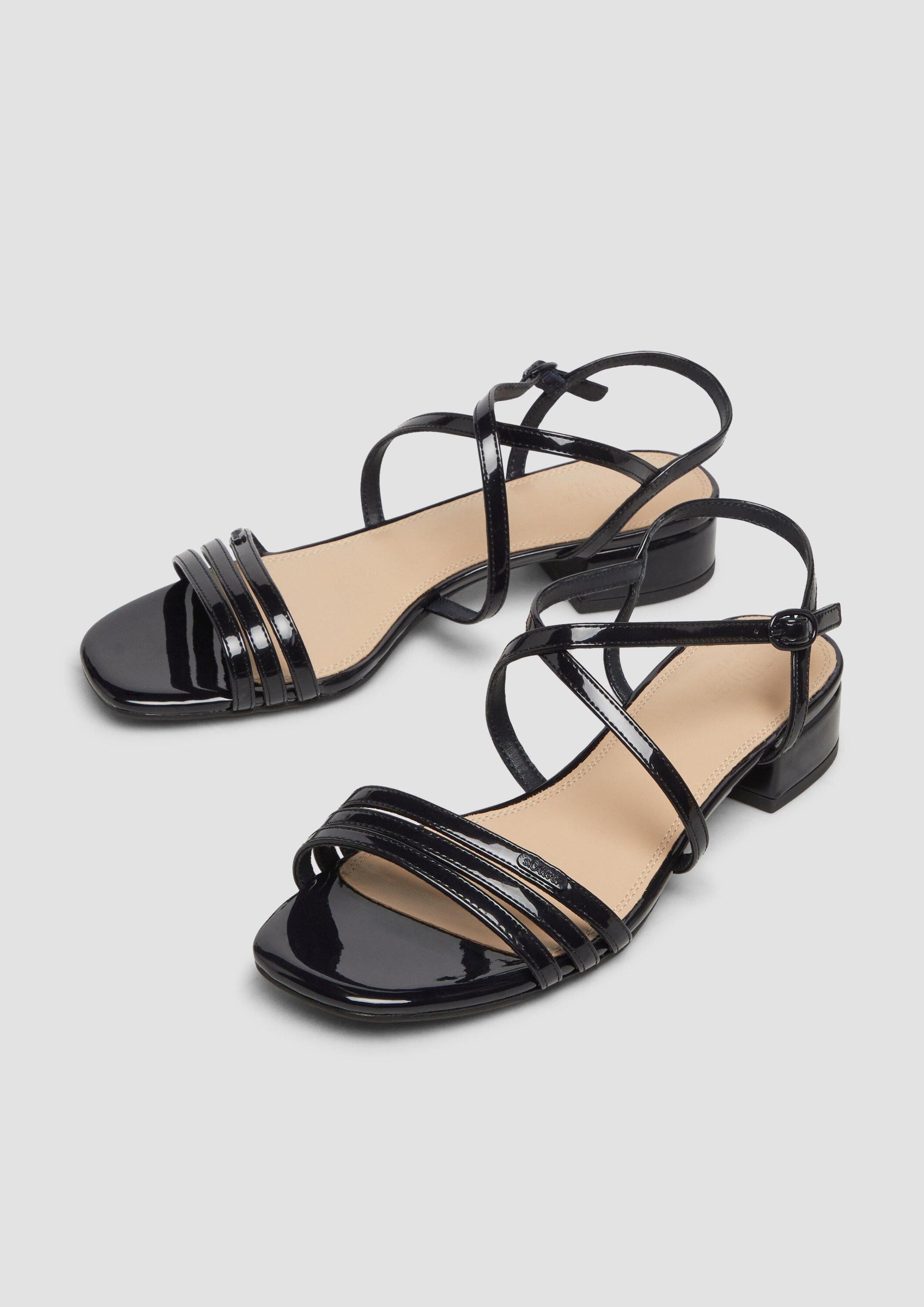 s.Oliver Sandalen Sandale Sandaletten in Lackleder-Optik