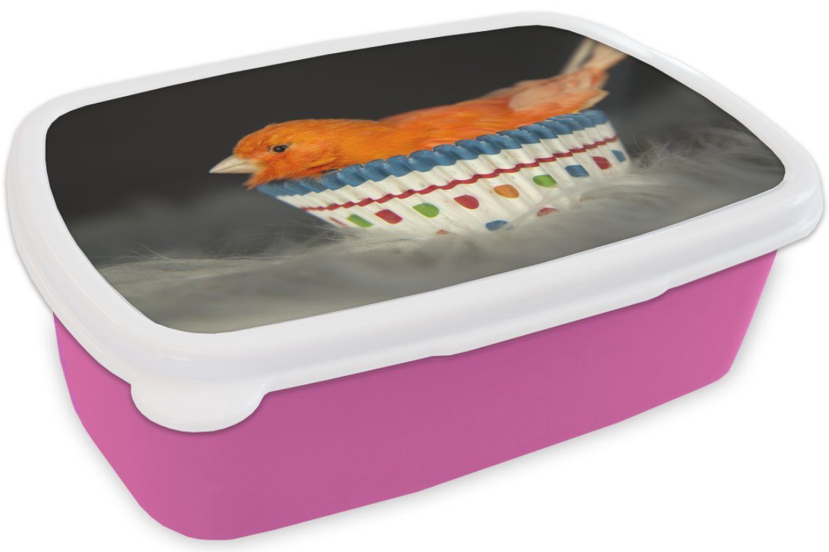 Kunststoff, für (2-tlg), rosa Snackbox, Brotbox Lunchbox - - Portrait, Mädchen, Kunststoff Vogel Brotdose MuchoWow Kinder, Erwachsene, Muffinförmchen