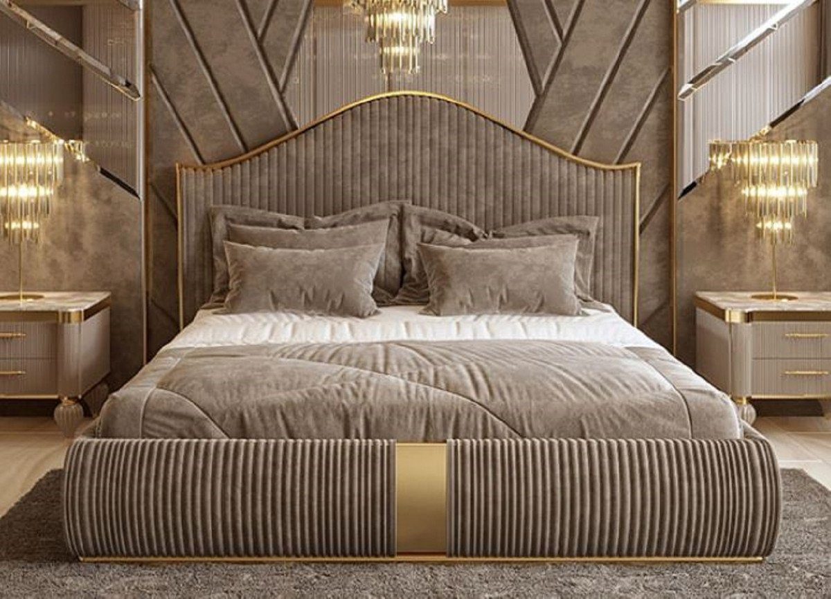 Casa Padrino Bett Doppelbett Grau / Gold - Edles Massivholz Bett mit Kopfteil - Schlafzimmer & Hotel Möbel - Kollektion
