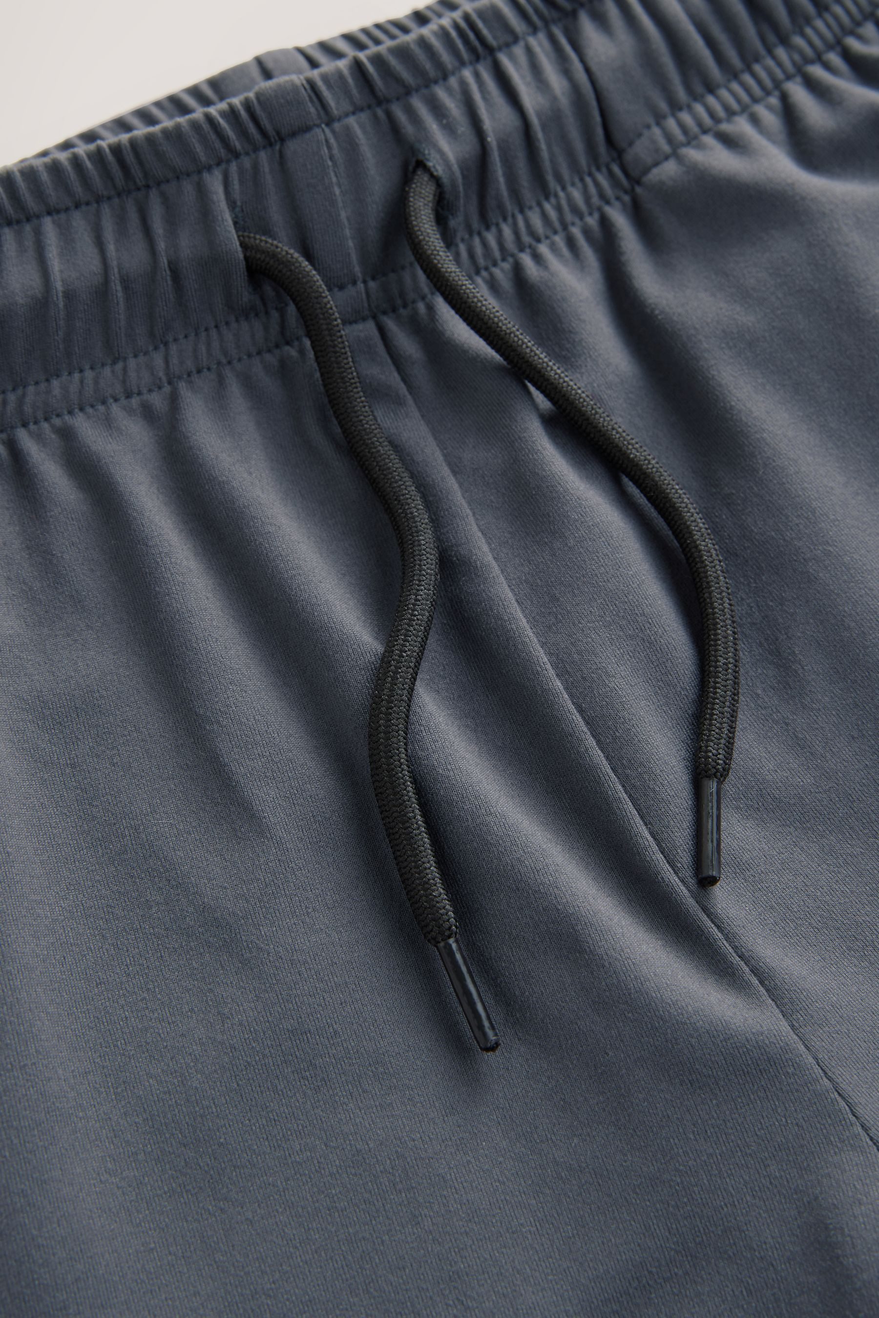 Next Trainingsshorts Leichte Sport-Shorts (1-tlg) – Bild 4 von 5