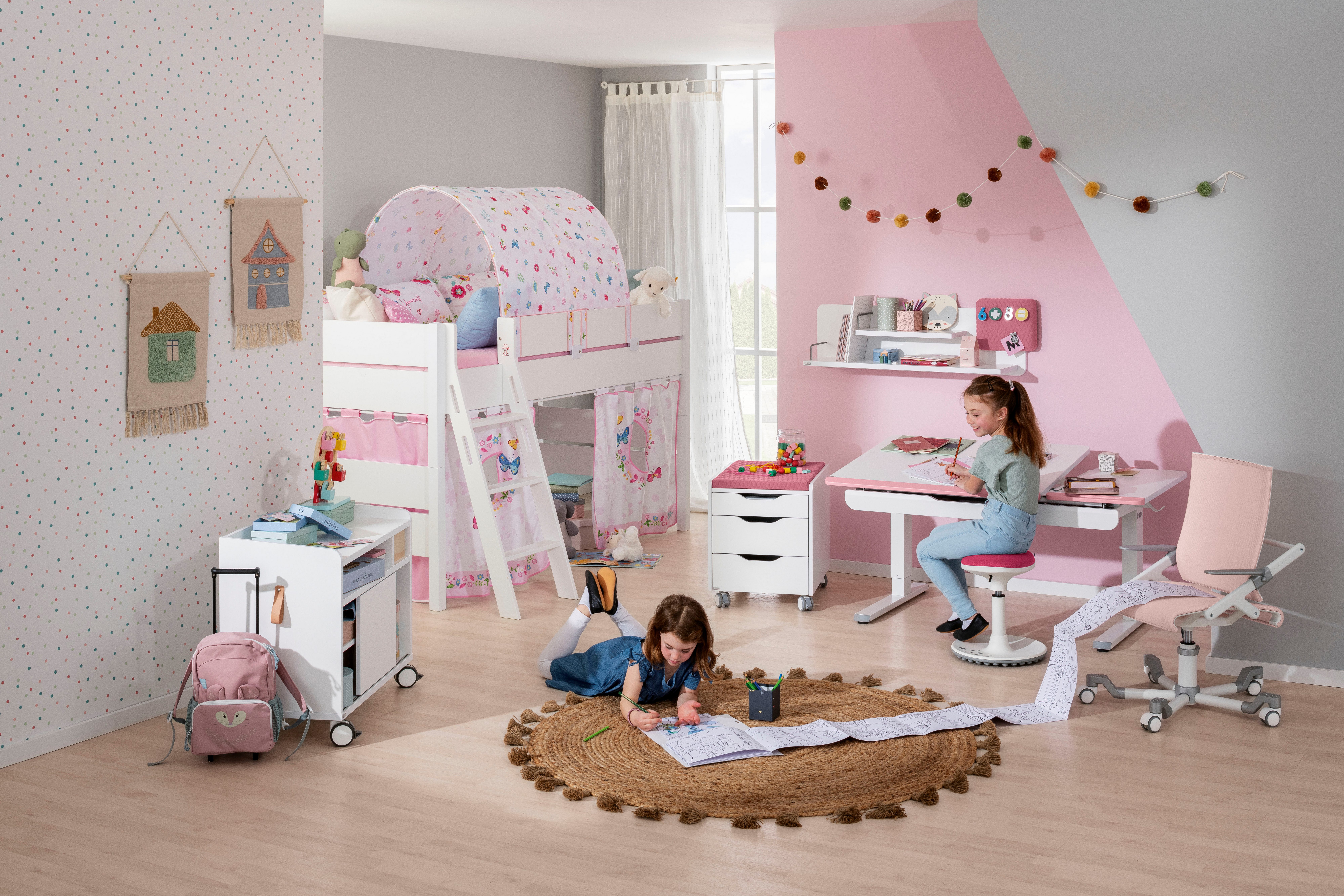 PAIDI Schreibtisch TEENIO GT in verschiedenen Ausführungen, mitwachsend & ergonomisch (B/H/T ca. 130/53-79/75 cm, Kreideweiß), höhenverstellbarer Schülerschreibtisch, Platte bis 14° neigbar