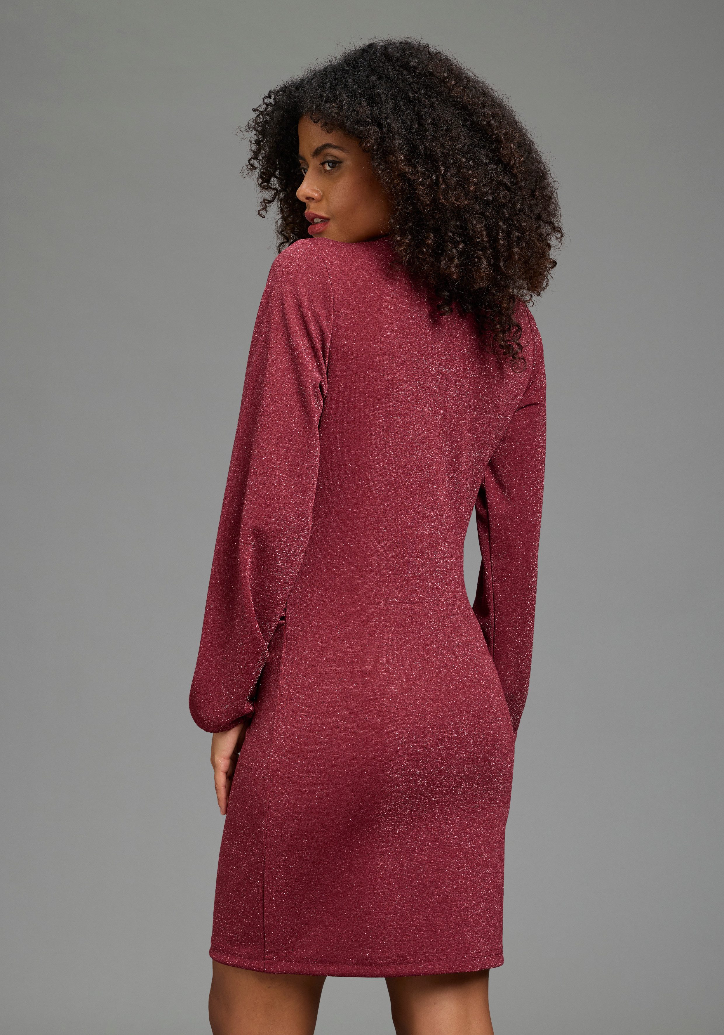 Neun Monate Umstandskleid Glitzer Jerseykleid mit Wickel-Ausschnitt, praktisch zum Stillen für Frühling und Herbst, für besondere Anlässe, mit Wickeloptik – Bild 2 von 5