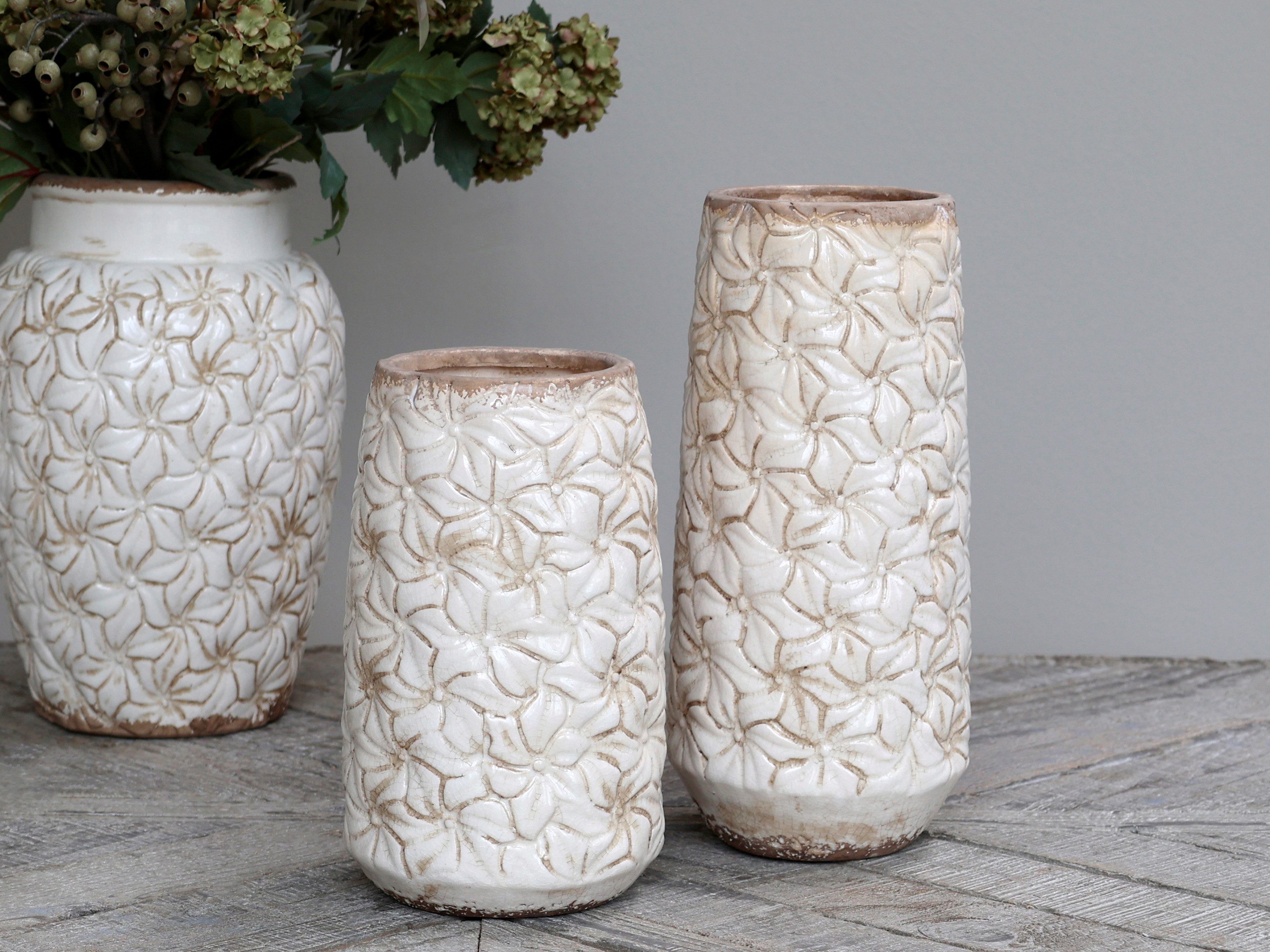 Chic Antique Blumentopf Colmar Keramik Übertöpfe Vasen und Krüge Creme 3D floral Landhaus, Reliefmuster, Keramik außen glasiert