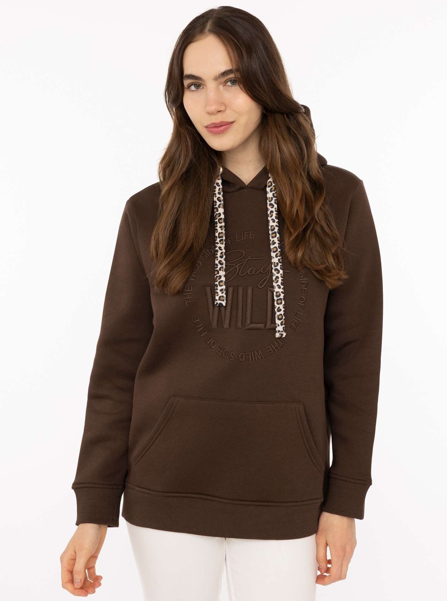 Zwillingsherz Hoodie "Nelina" mit Leo Band und schlichter Stickerei "Stay Wild"