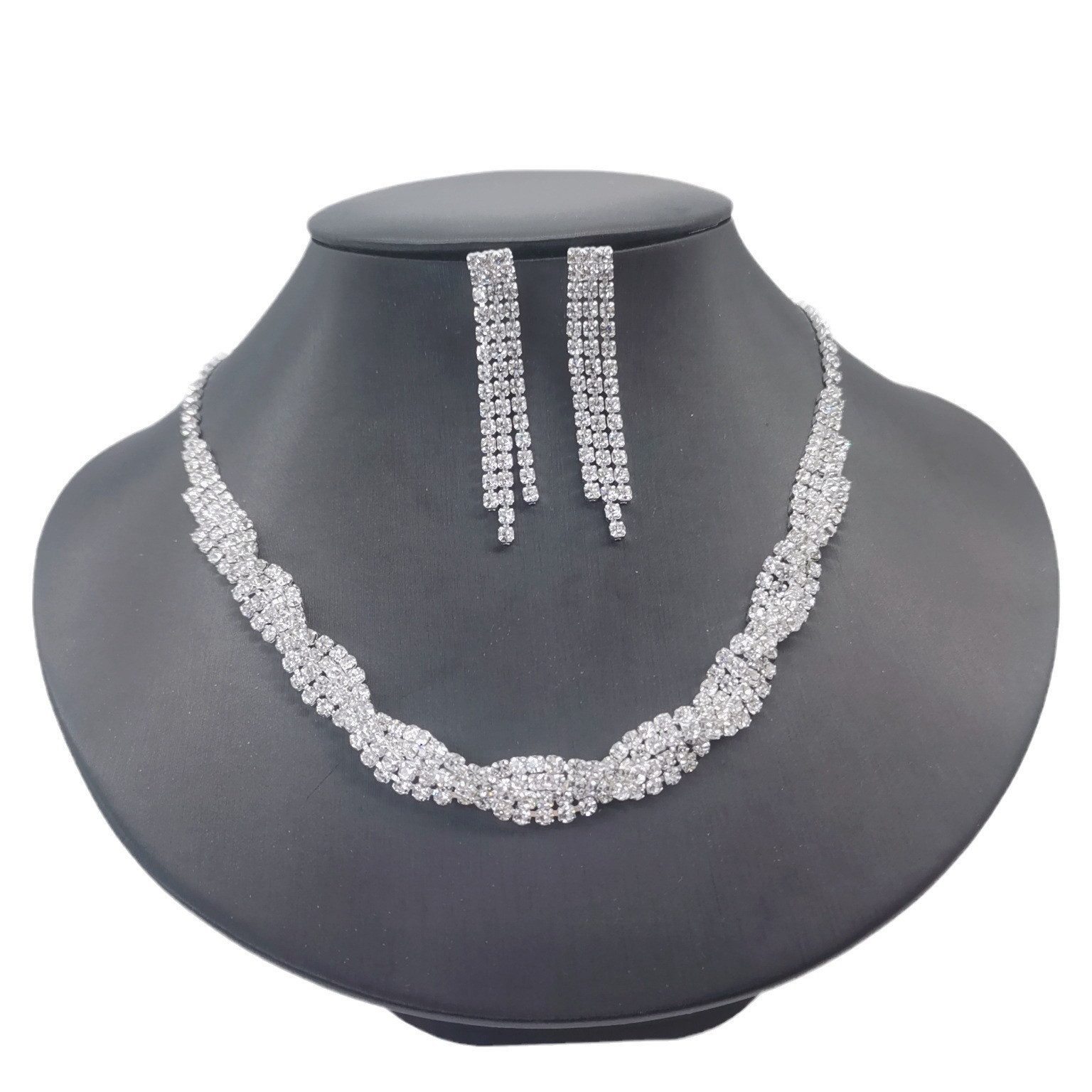 MOPUEA Schmuckset 3-Modische Klauenkette geflochtene mit Halskette, Armband & Ohrringen – Bild 5 von 5
