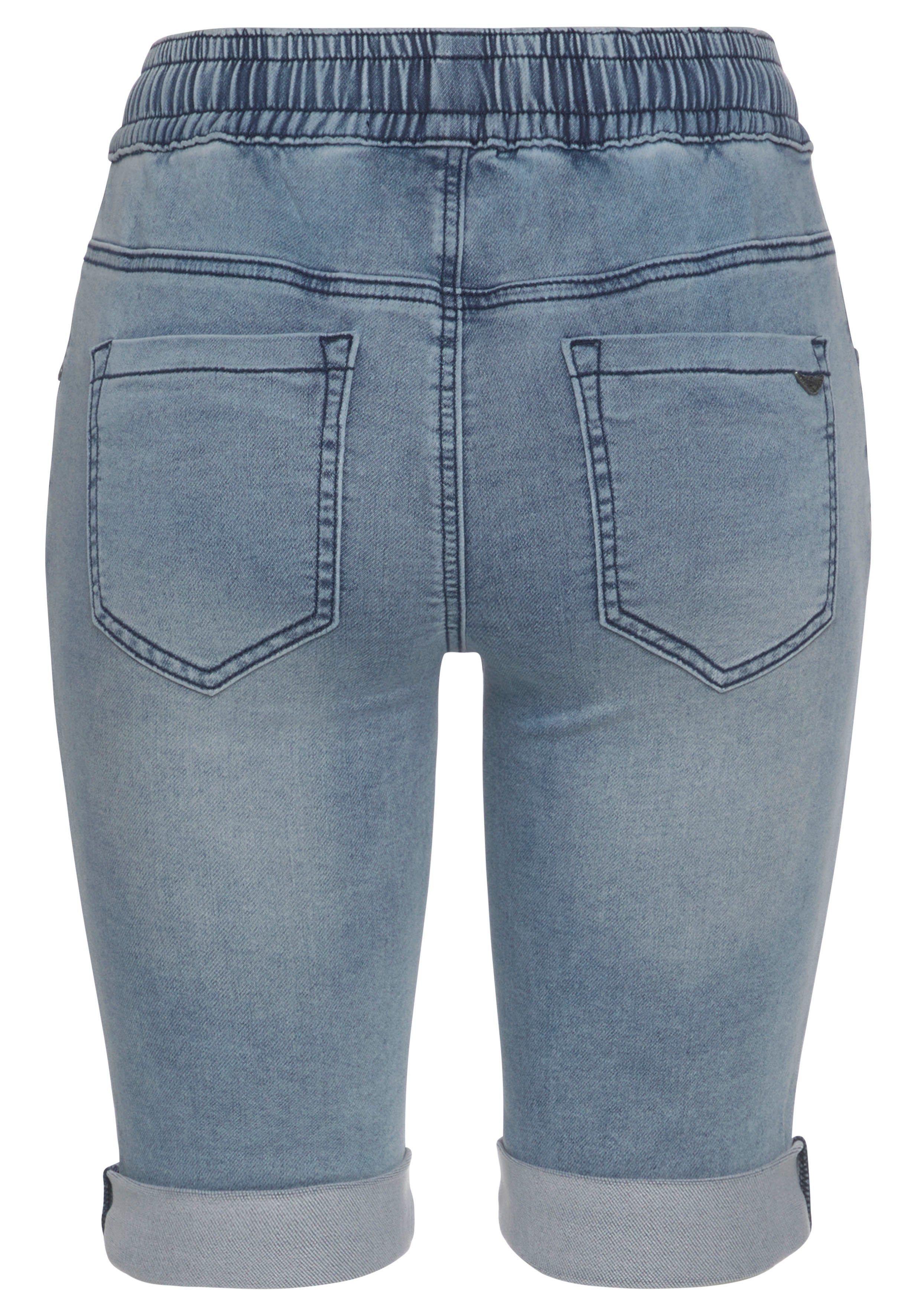 Arizona Jogg-Jeansbermudas hohe Leibhöhe, krempelbare Beinabschlüsse, Used-Look