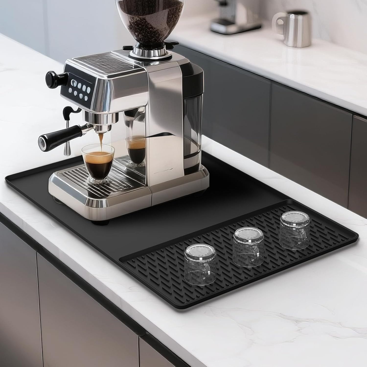 wohnTRAUM24 Abtropfmatte Abtropfmatte aus Silikon, 2-in-1 Silikon Matte für Kaffeemaschine, Zubehör für Kaffeemaschinen; Kaffeepadmaschinen; Siebträgermaschinen; Geschirr; Tassen (universell passend), Hitzebeständiges Rutschfeste, leicht zu reinigen Trockenmatte