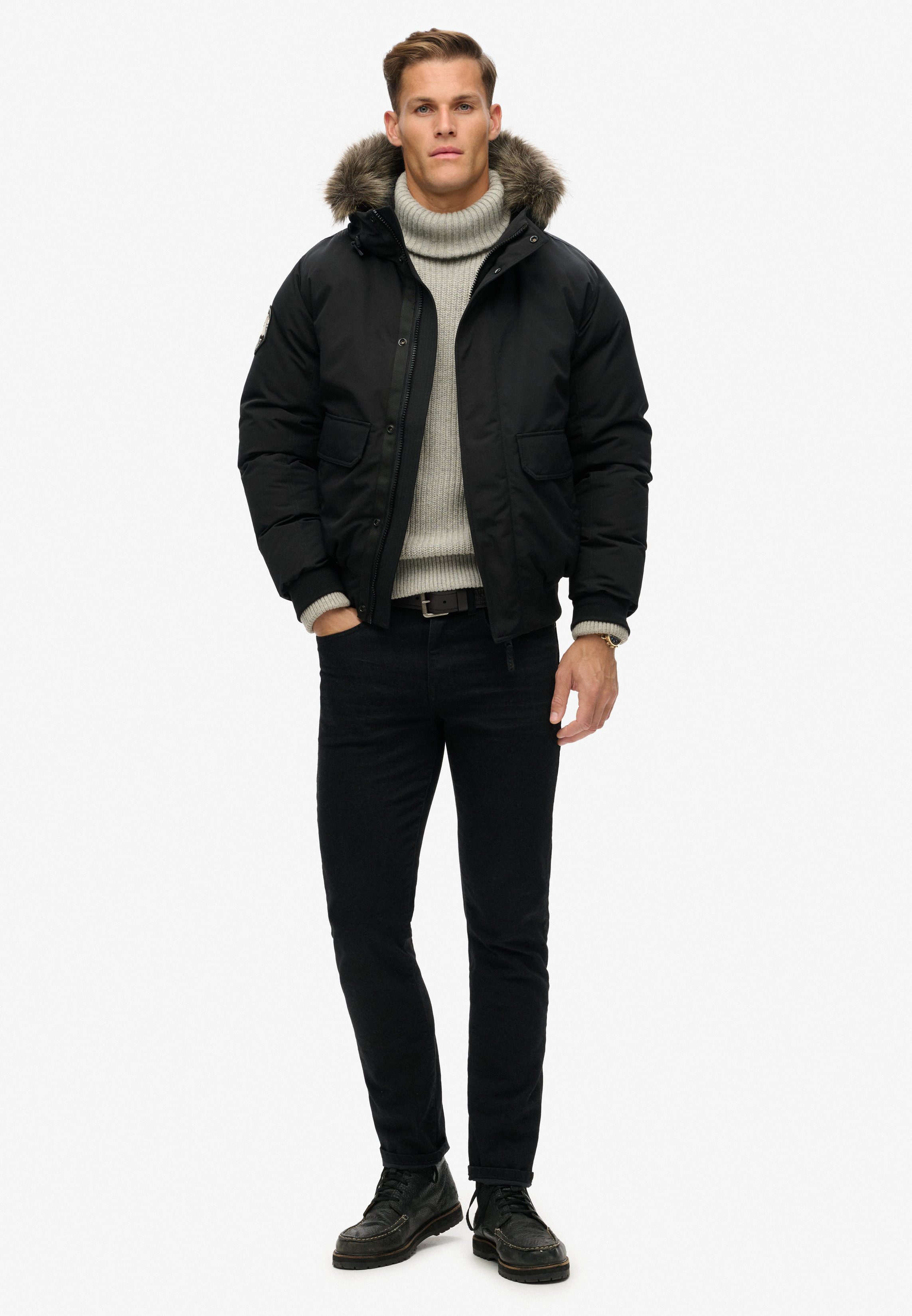 Superdry Steppjacke EVEREST FAUX FUR BOMBER JACKET mit lockerer Passform, unifarbenes Design – Bild 5 von 5