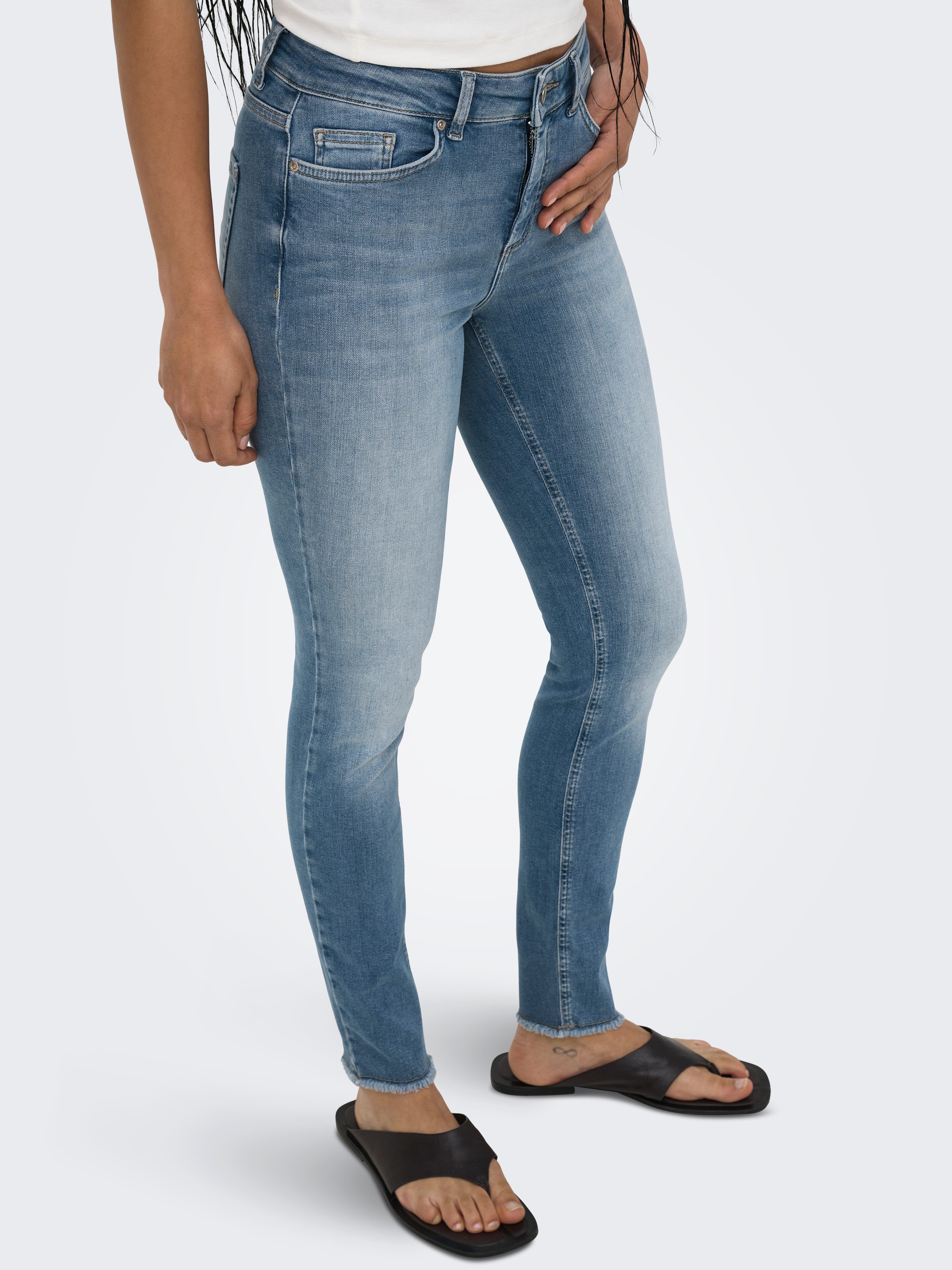 ONLY Skinny-fit-Jeans ONLBLUSH MID SK ANK RW DNM REA363 Baumwollmischung, skinny fit