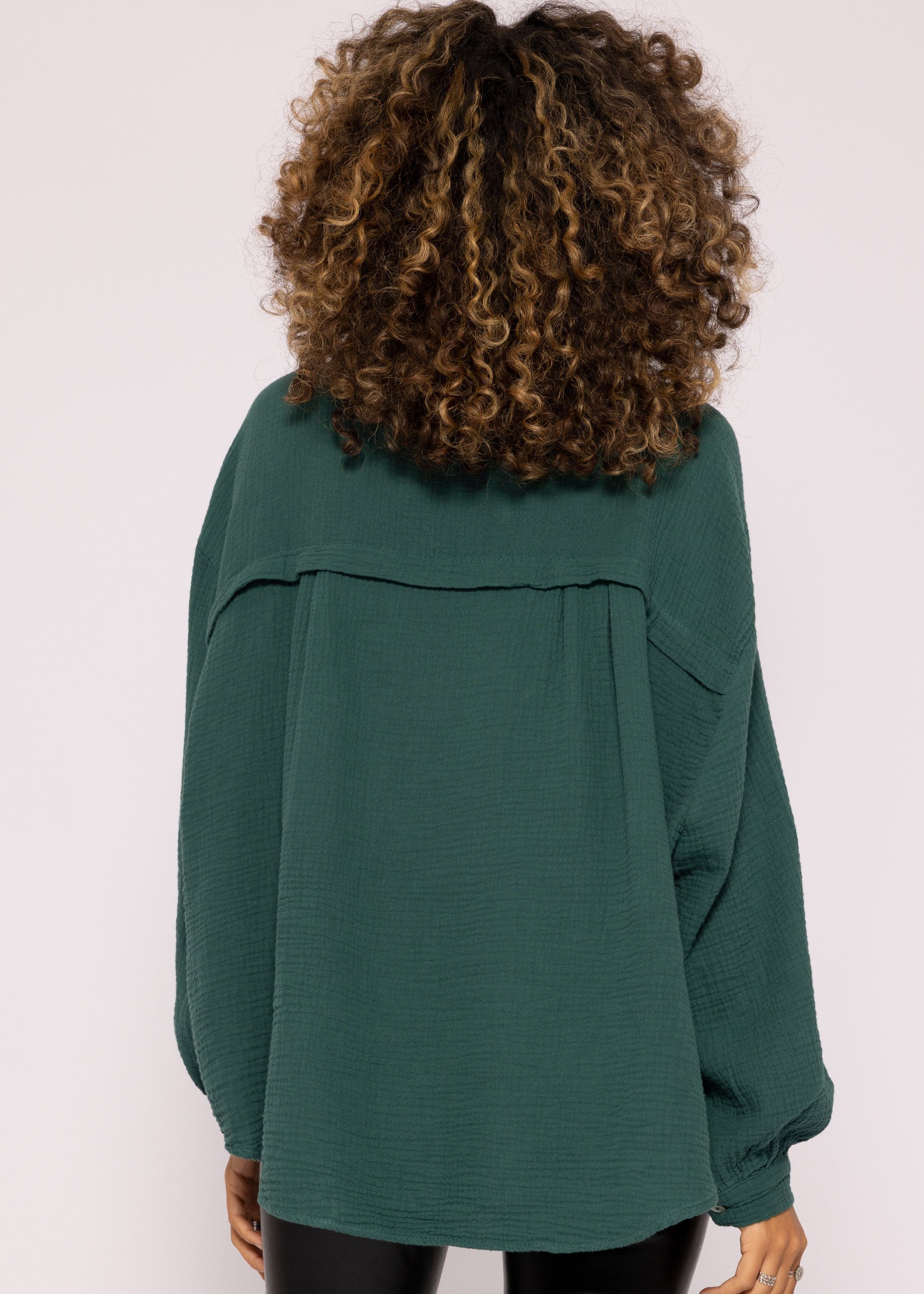 SASSYCLASSY Longbluse Oversize Musselin Bluse mit Damen Dunkelgrün Size Hemdbluse Langarm One Baumwolle (Gr. 36-48) aus lang V-Ausschnitt