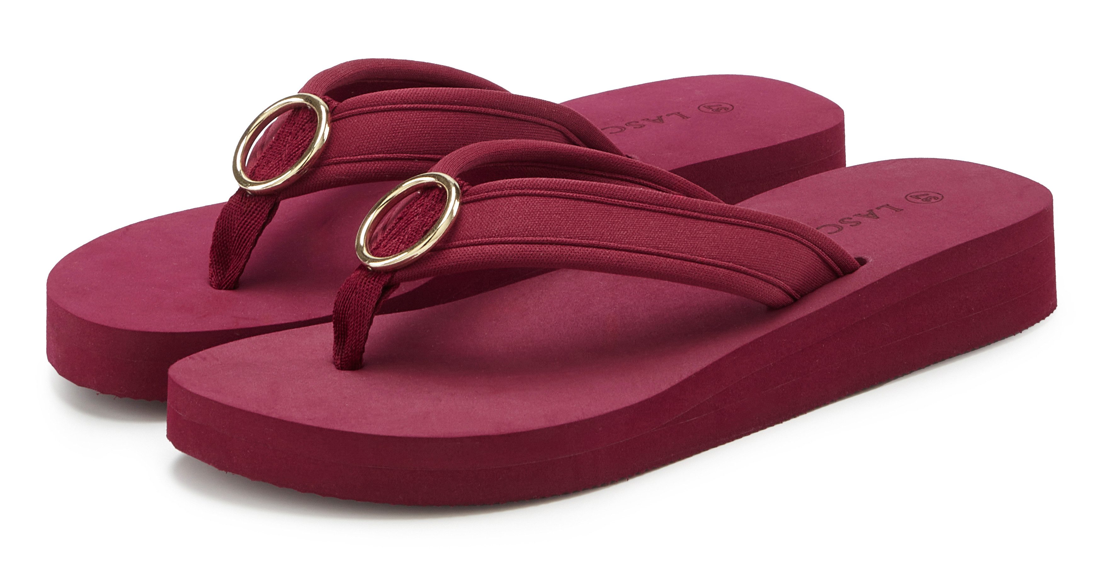 LASCANA Sandale, Pantolette, Badezehentrenner Zehentrenner, Badeschuh mit Ringapplikation "Italy" VEGAN. € 27,99