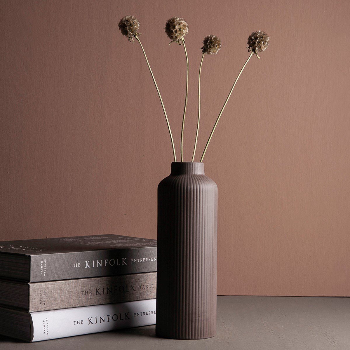 Kerzenständer Storefactory Vase ADALA braun matt, Ø 8x23 cm