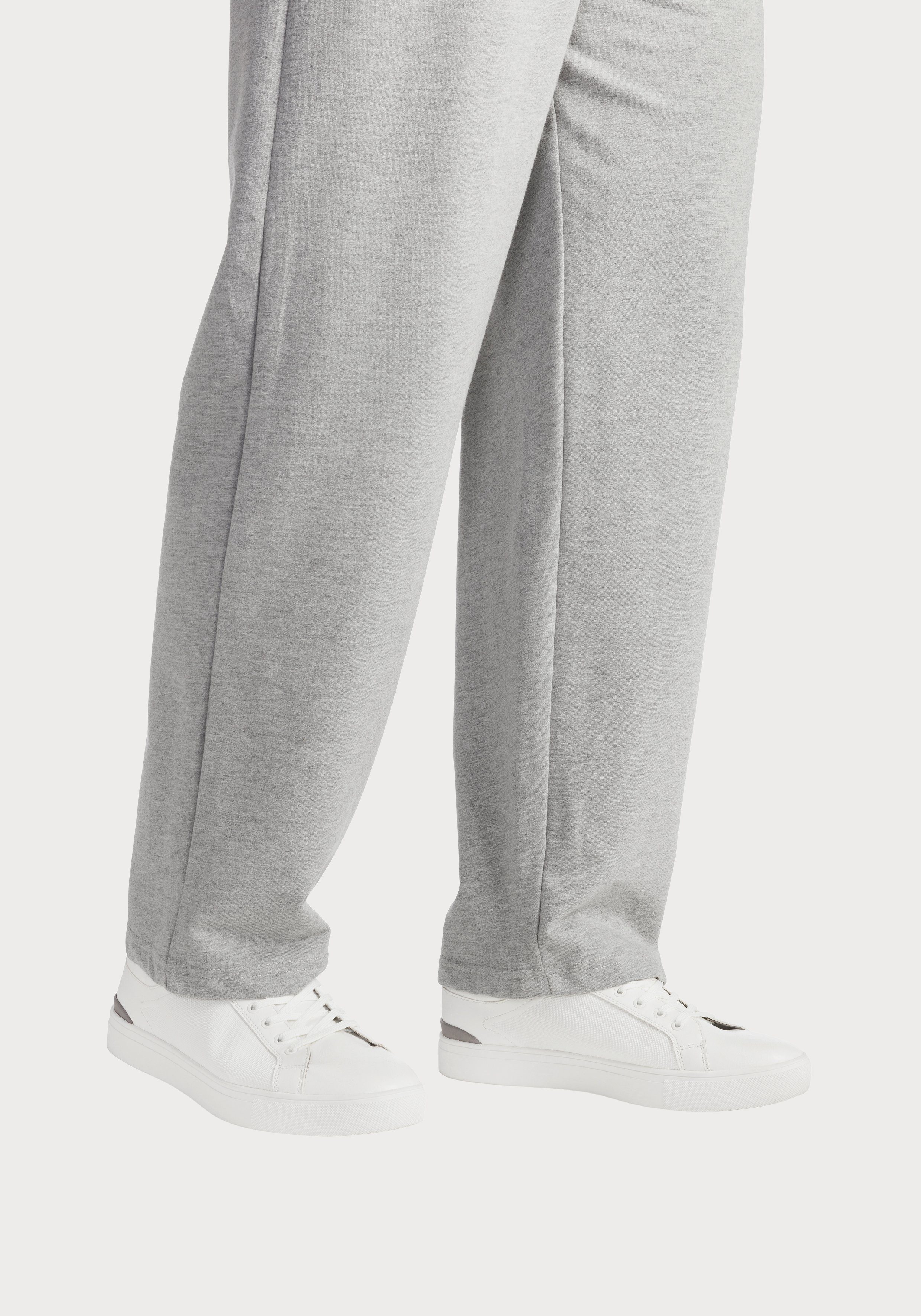 KangaROOS Sweathose Jogginghose in legerer Weite