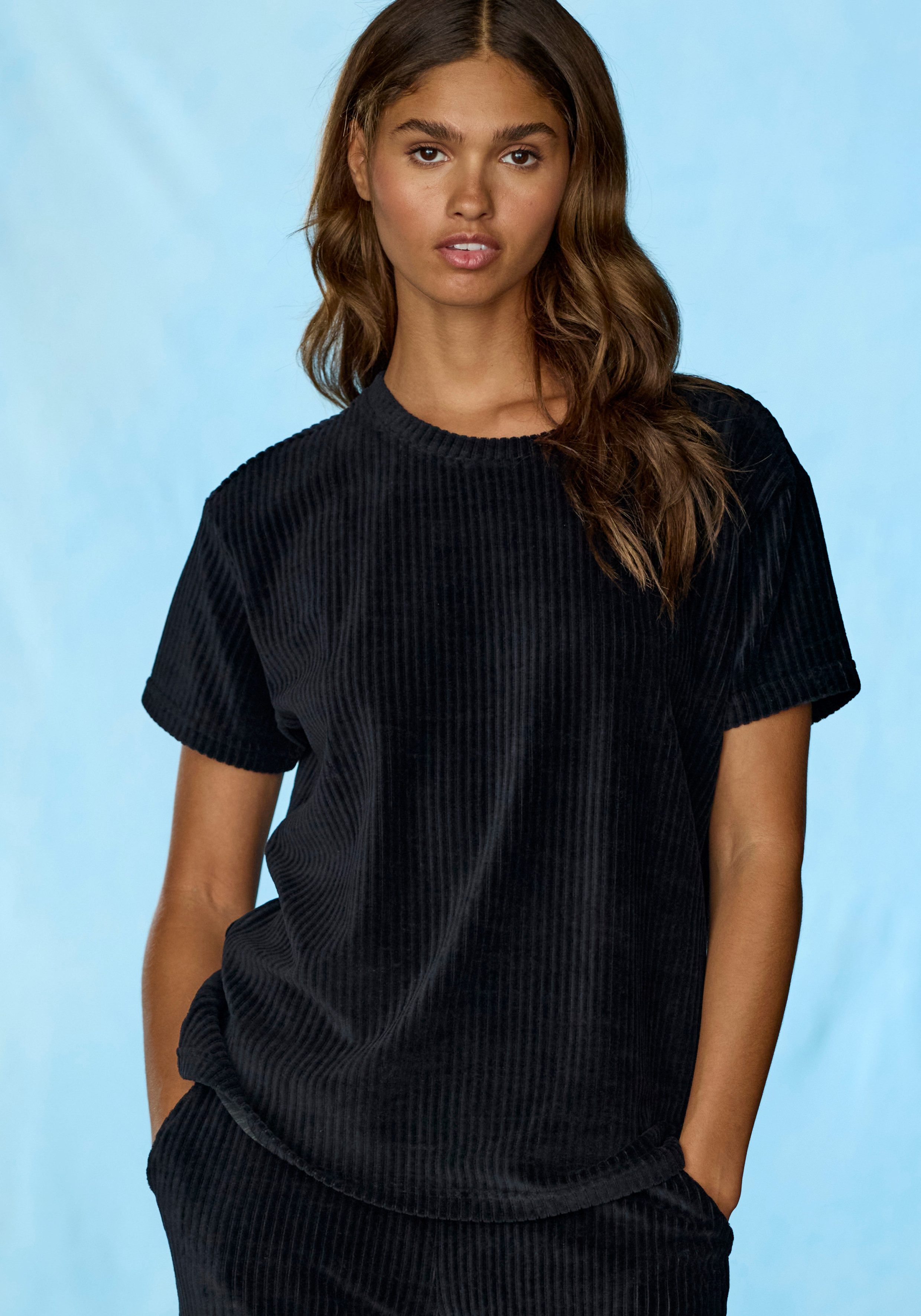 Buffalo T-Shirt mit weicher Cord-Struktur