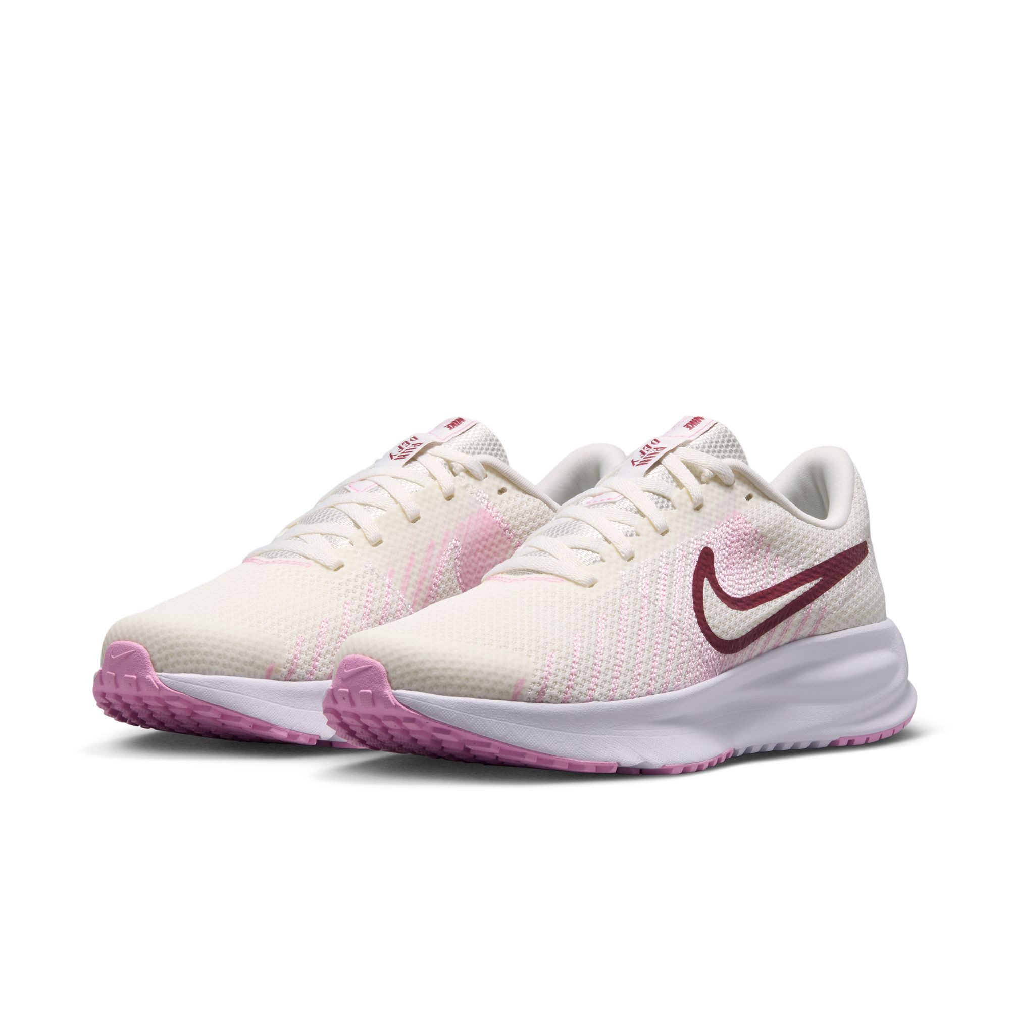 Nike Run Defy Laufschuh