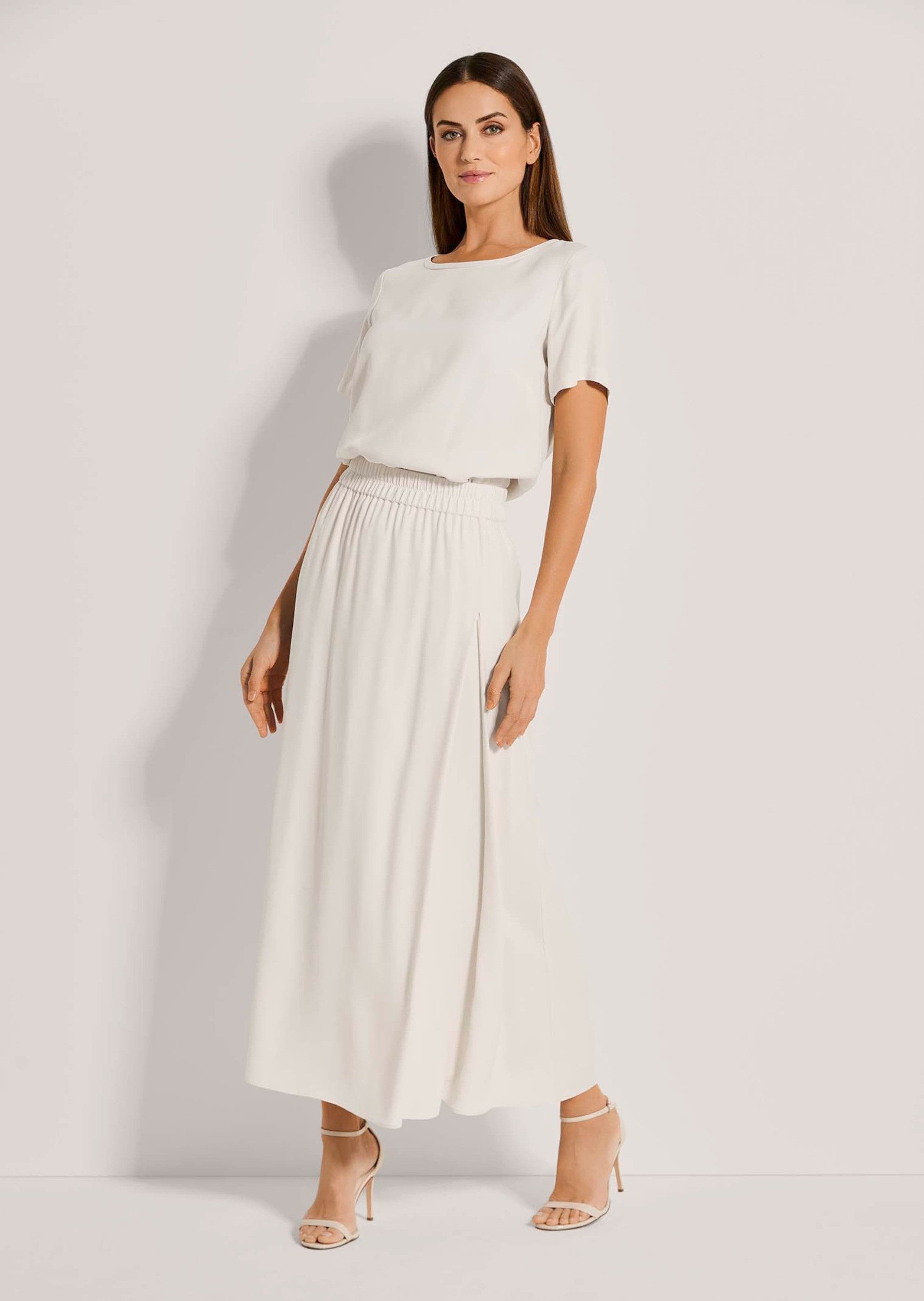 MADELEINE Maxirock Elastischer Maxi-Rock aus Viskose Unifarbenes Design, ohne Kragen, ohne sichtbaren Verschluss