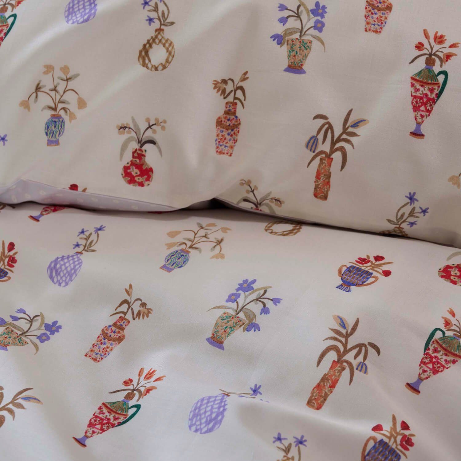 Essenza Bettwäsche Field of Vases Multi, Baumwolle, 2 teilig, Blumenvasen, Antik, Kelchvasen, Tulpen