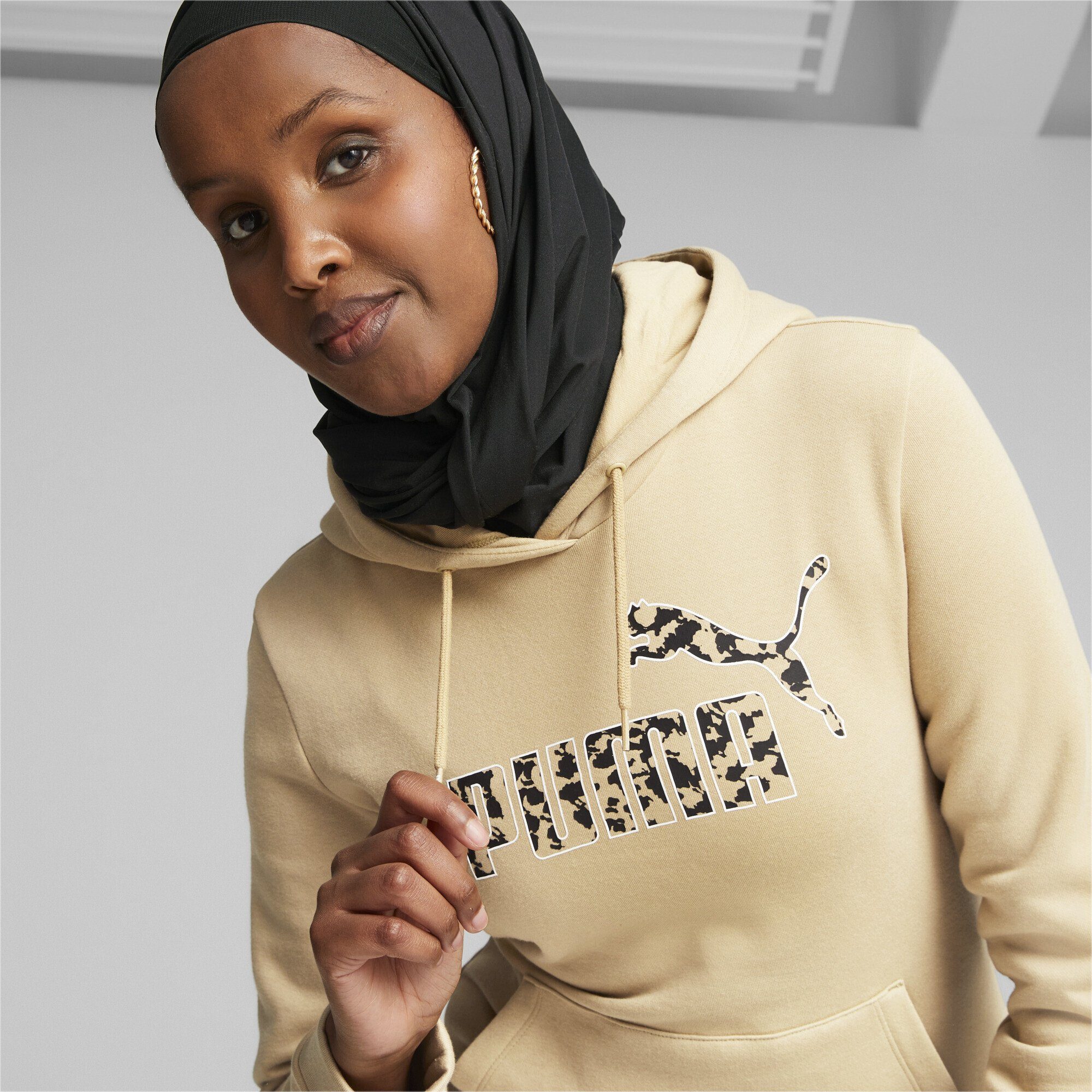 Damen ANIMAL Hoodie Beige ESS+ Dune PUMA Sand Sweatshirt