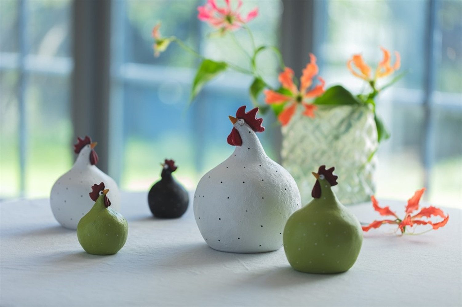 Nääsgränsgården Osterfigur Deko-Huhn - Henne ca. 5.2cm, 9.6cm oder 12cm Höhe - handgearbeitet, Tierfigur