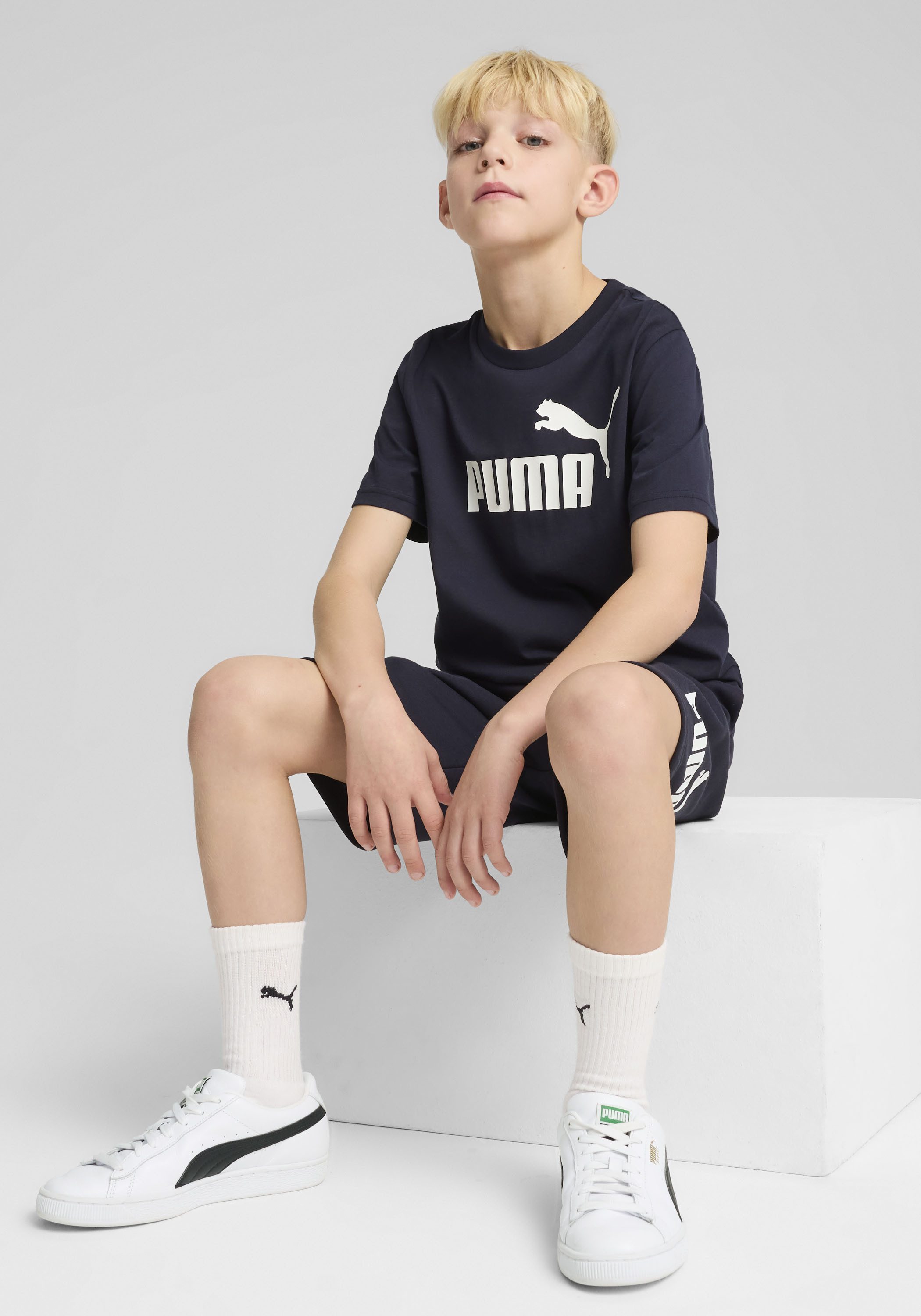 PUMA T-Shirt ESS NO 1 LOGO TEE B mit Rundhalsausschnitt, kurzärmlig, ohne Kapuze