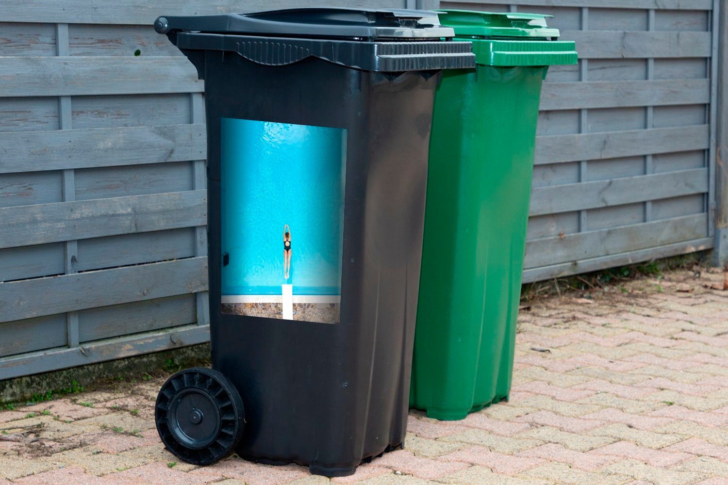 Wandsticker Abfalbehälter - Wasser Schwimmbad Sommer MuchoWow Container, (1 Mülltonne, St), - Sticker, Mülleimer-aufkleber,