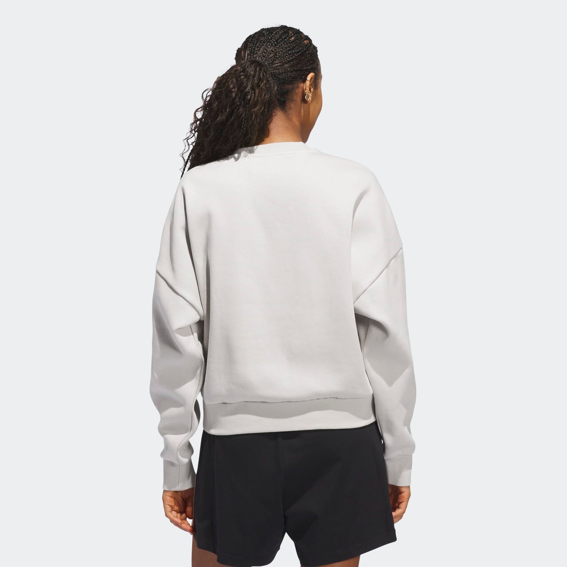 adidas Sportswear Sweatshirt COZY HOLIDAY GRAFIK mit verspielter Grafik auf der Brust, aus weichem Fleece