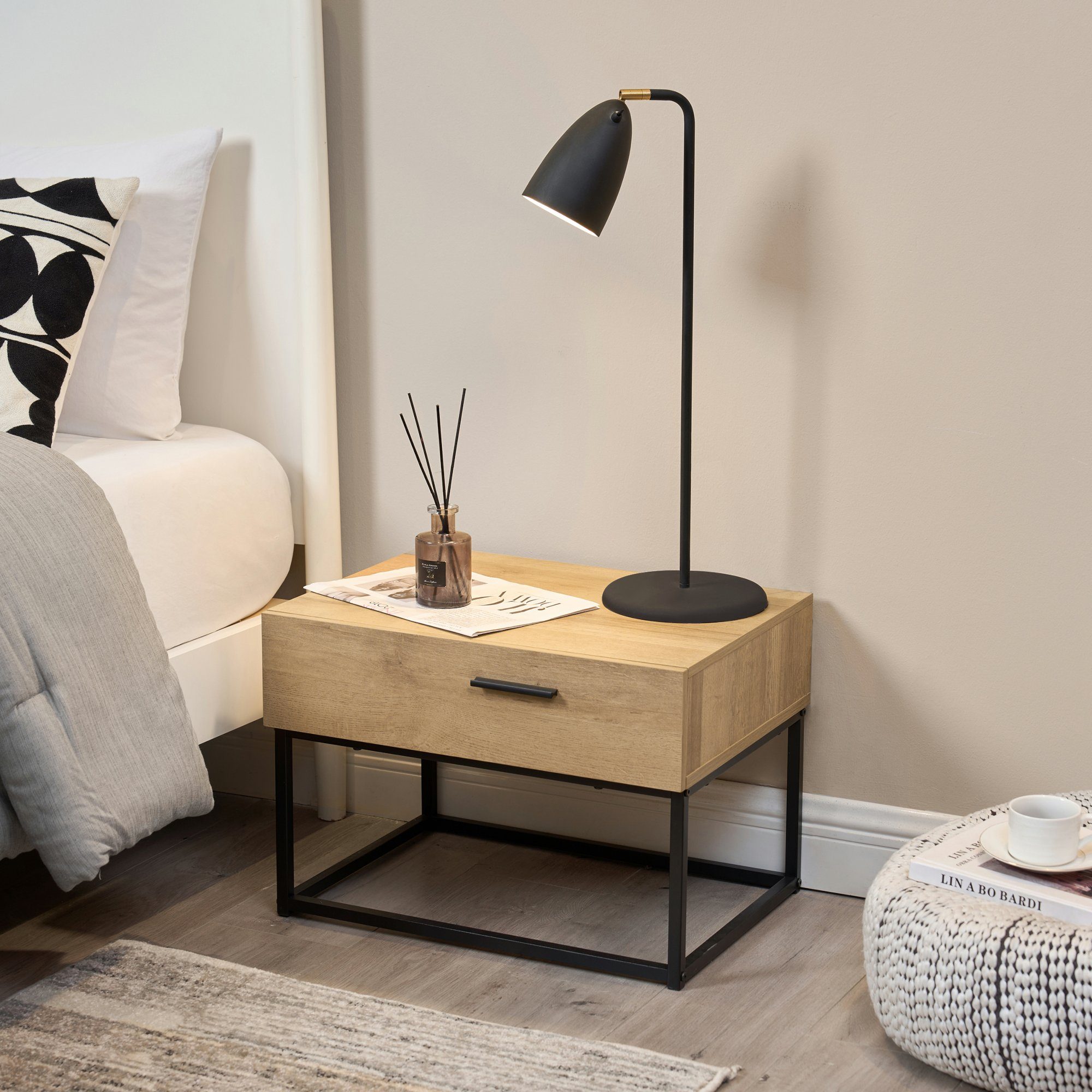 en.casa Nachttisch, »Lavangen« mit einer Schublade Eiche-Optik / Schwarz günstig online kaufen