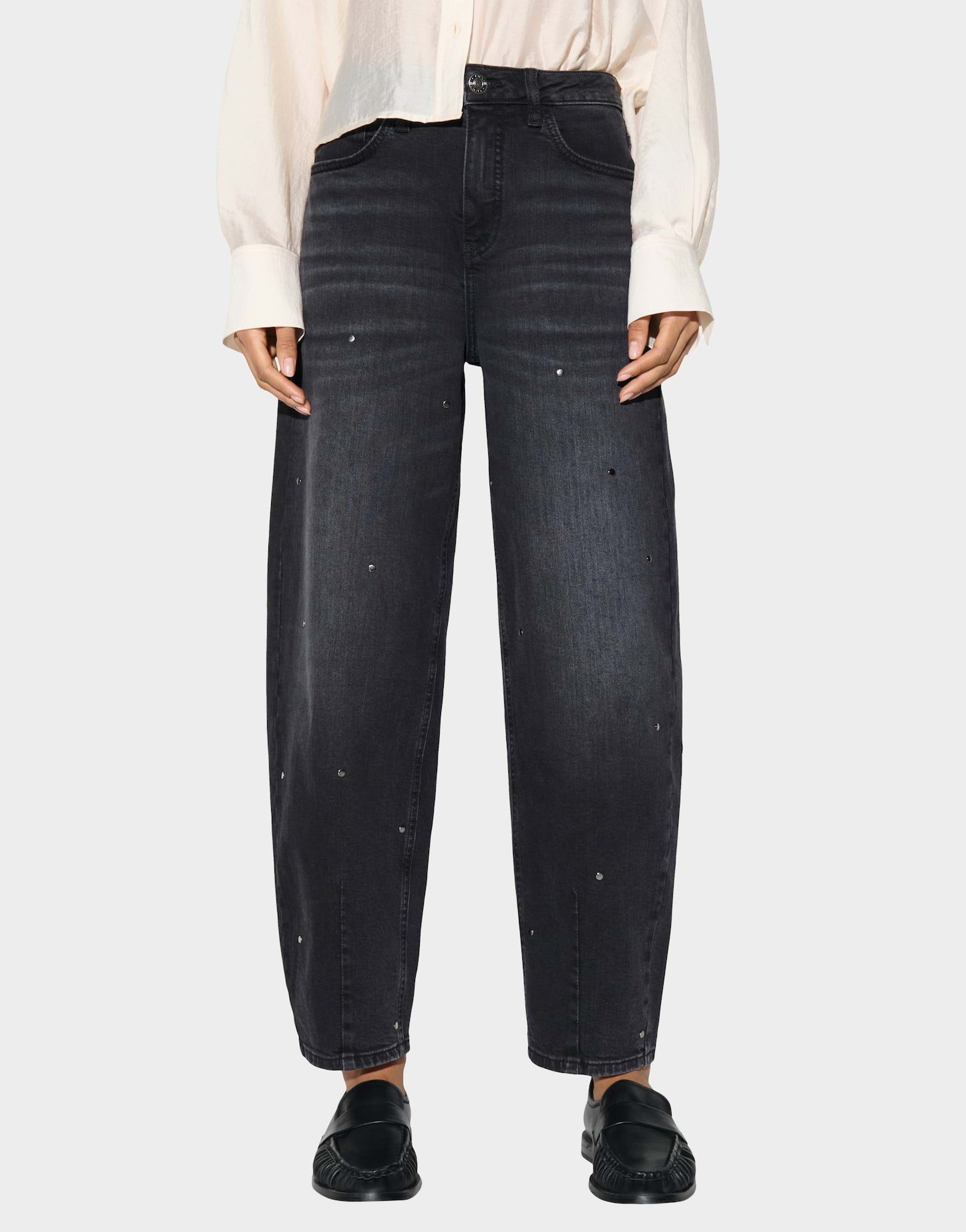 OPUS Relax-fit-Jeans mit schimmernden Nieten Ovale Ankle-Silhouette mit funkelnden Nieten und Mid Rise