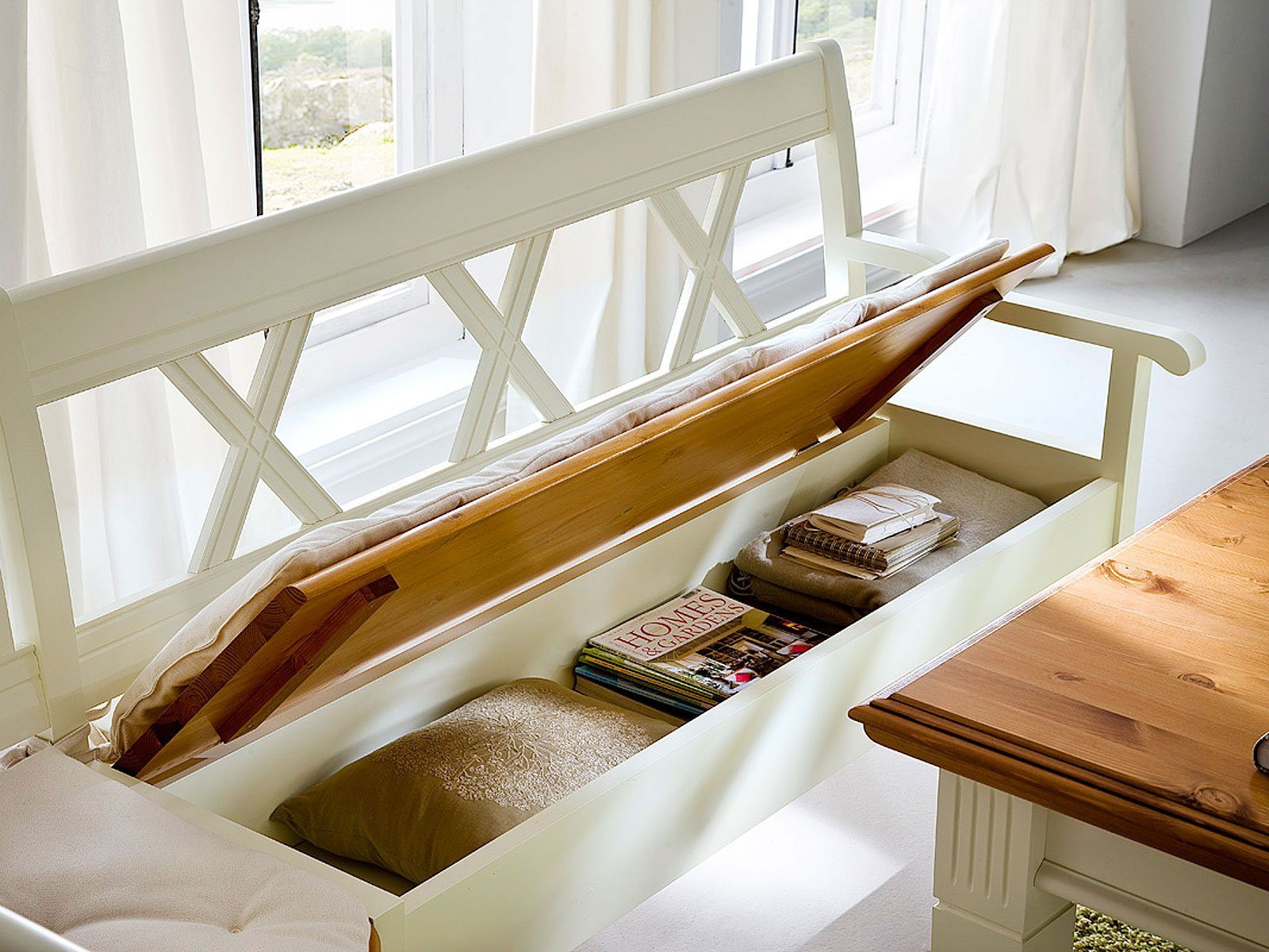 Casamia Essgruppe Essgruppe Padua Truhenbank Esstisch Armlehner Esszimmer-Stühle massiv