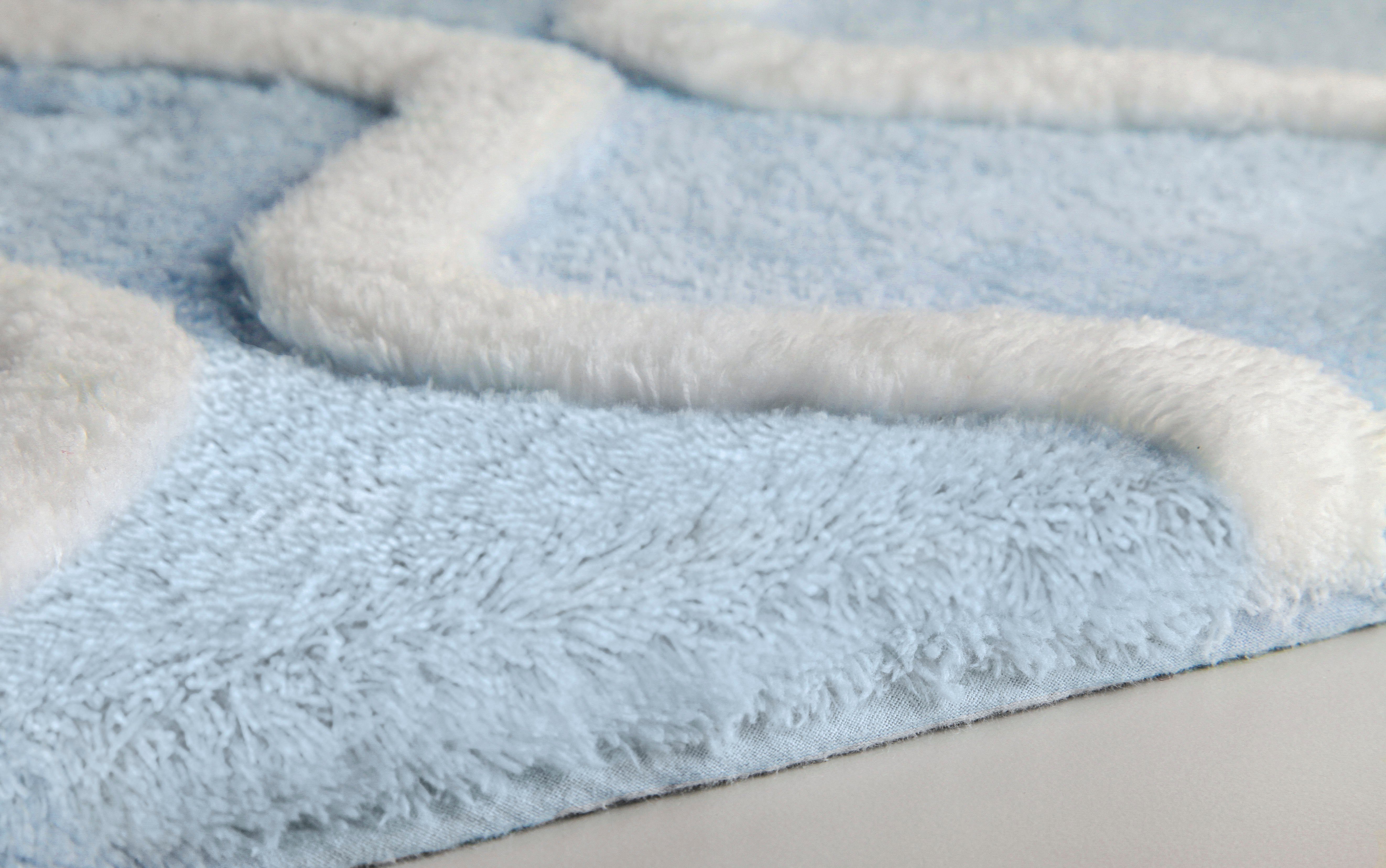 Kleine Wolke Badematte Piana, Badvorleger, Badezimmer Teppich, Höhe 23 mm, rutschhemmend beschichtet, fußbodenheizungsgeeignet, Polyester, rechteckig, Badteppich, modernes Wellen 3D-Design