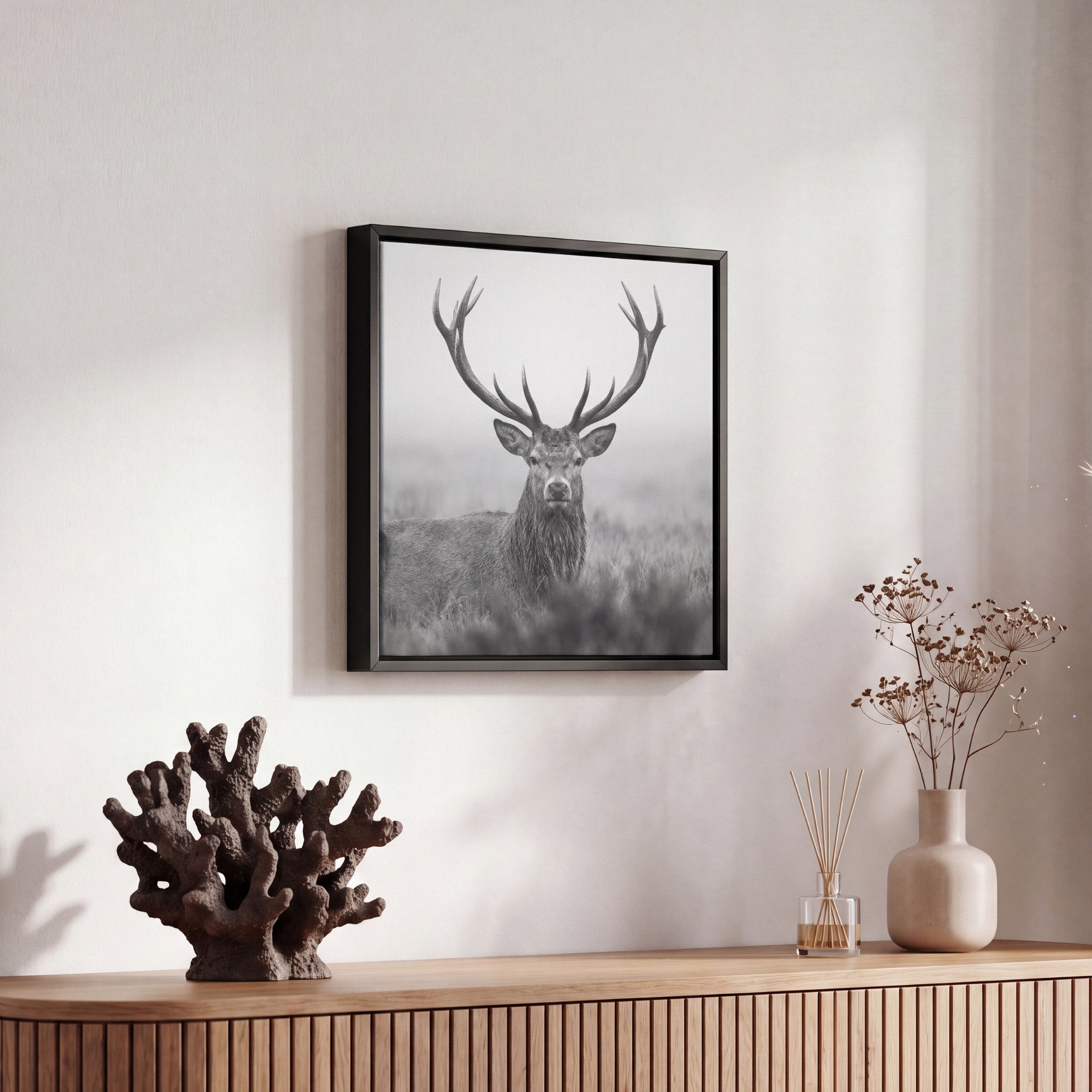 OneMillionCanvasses® Leinwandbild mit Rahmen - Hirsch - Neblig - Schwarz - Weiß, Fotodruck (1 St), Leinwand Bilder Klein, Wand Dekoration Aesthetic 20x20cm – Bild 5 von 5