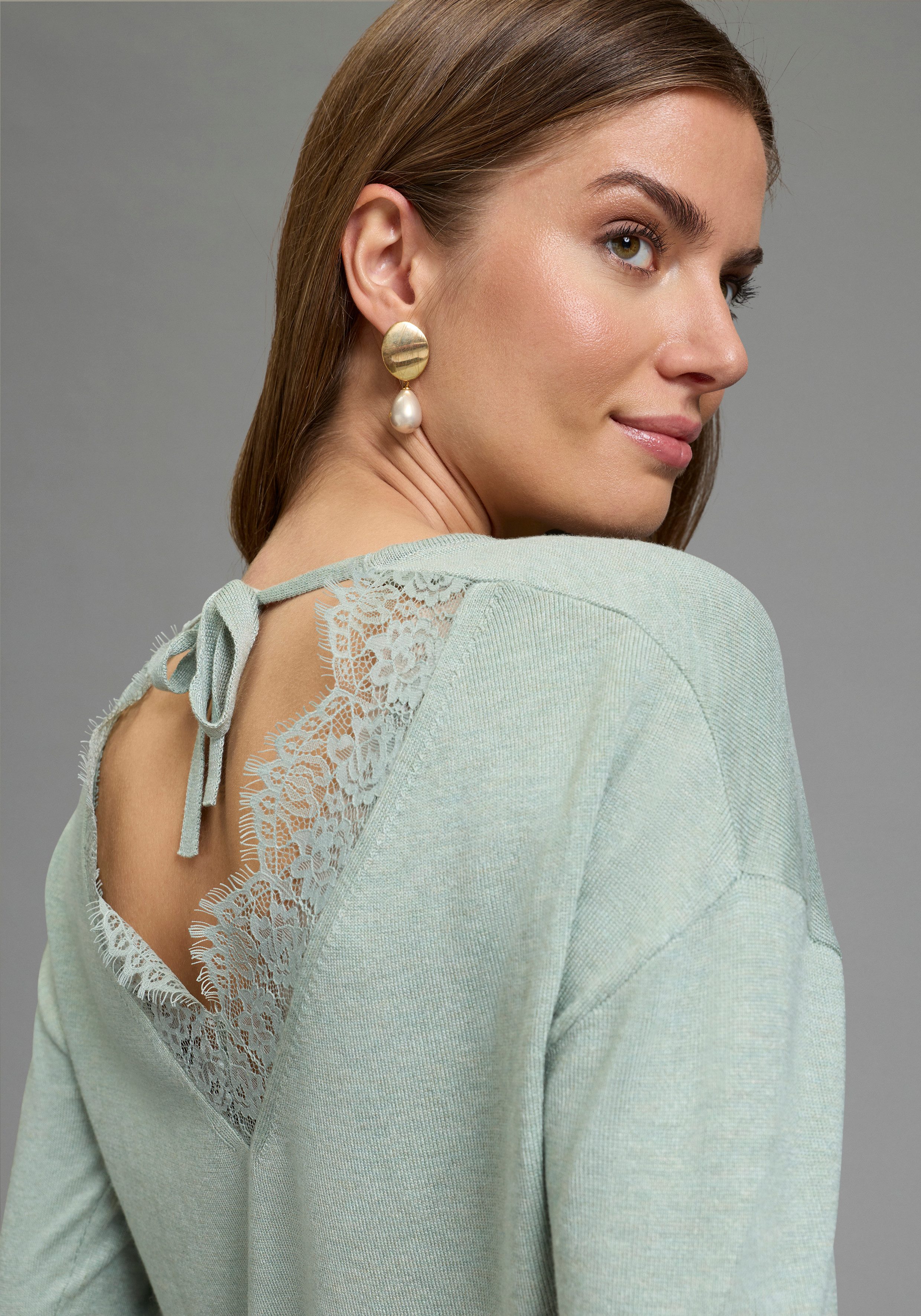 Laura Scott 3/4 Arm-Pullover aus leichtem Sommerstrick leichter, sommerlicher Pullover mit Spitzeneinsatz und Schleifendetail