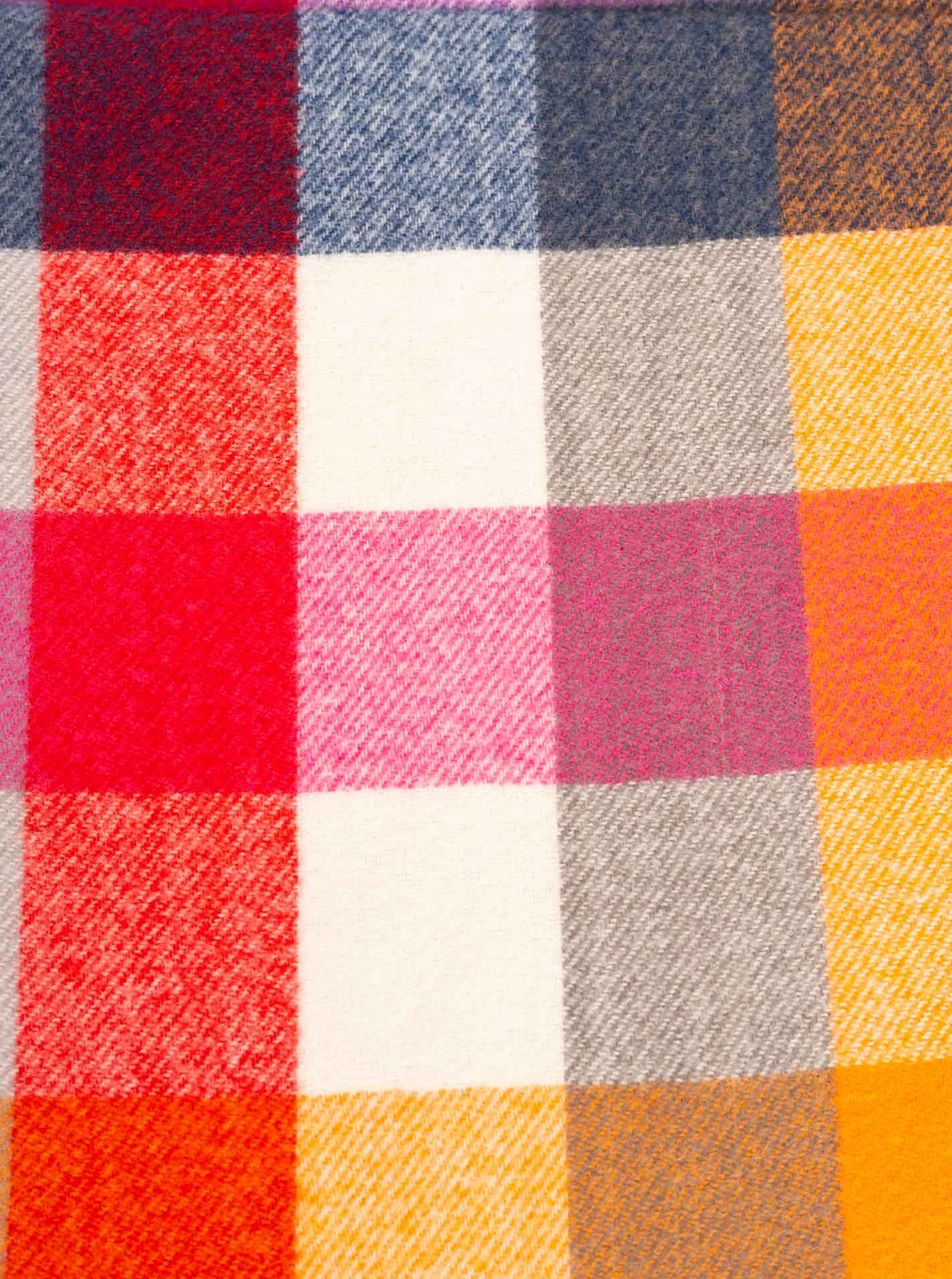 Zwillingsherz Schal Classic Karo, zeitloses Karomuster, weiche Qualität, Fransenabschluss, multicolor