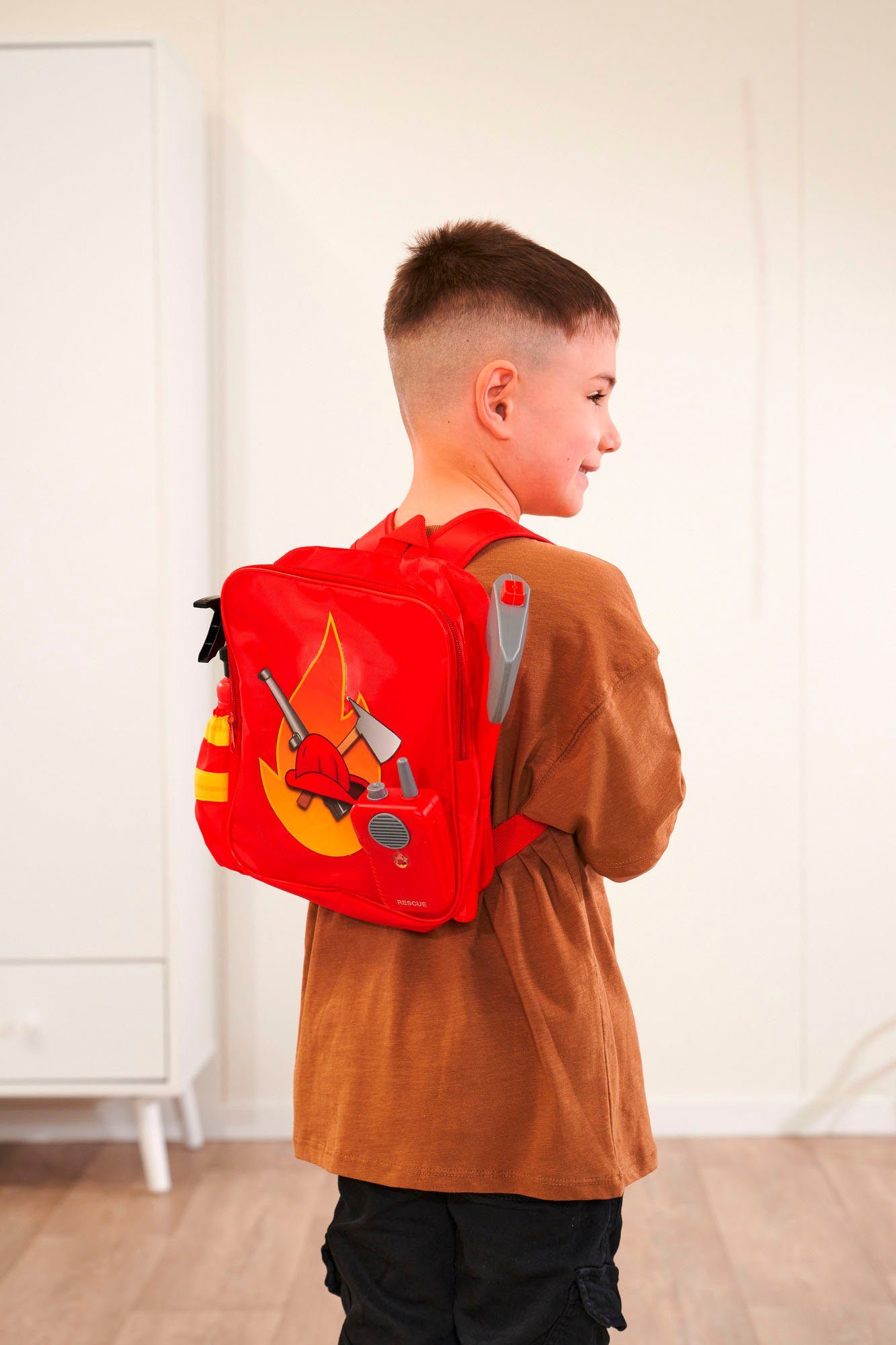 SIMBA Spielzeug-Axt Feuerwehr Rucksack Set