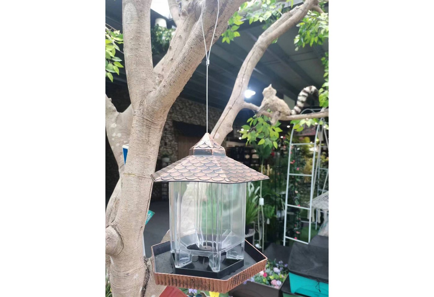 Thumbnail - HTI-Living Futterspender Vogelfutterhaus Nessa Metallic Gold mit Solarpanel, Futterspender Kunststoff zum Hängen