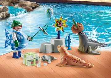 Playmobil® Konstruktions-Spielset Tierfütterung (71448), Family Fun, (39 St), Made in Europe