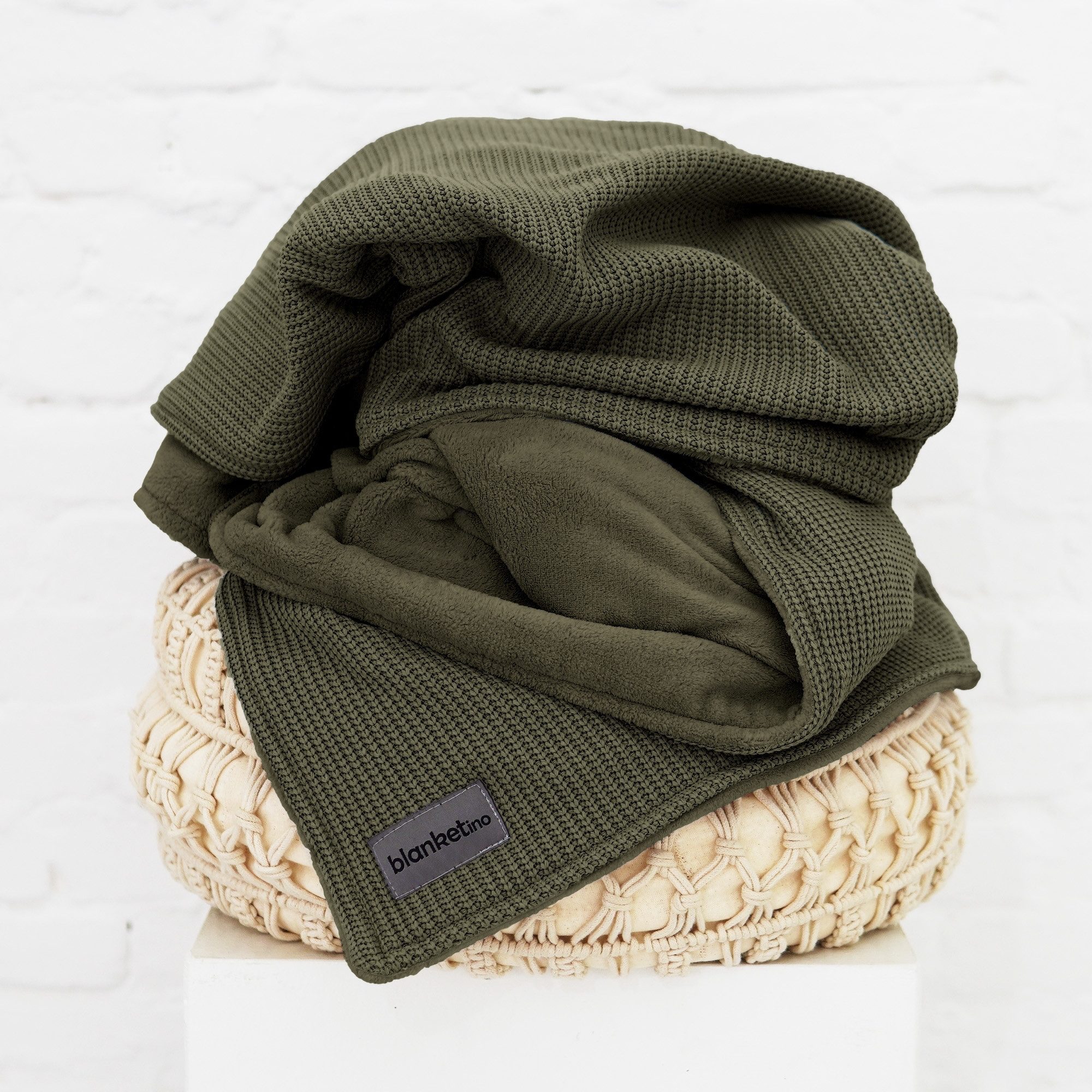 Wohndecke flauschige Kuscheldecke, wärmende Couchdecke im Strick Design, blanketino