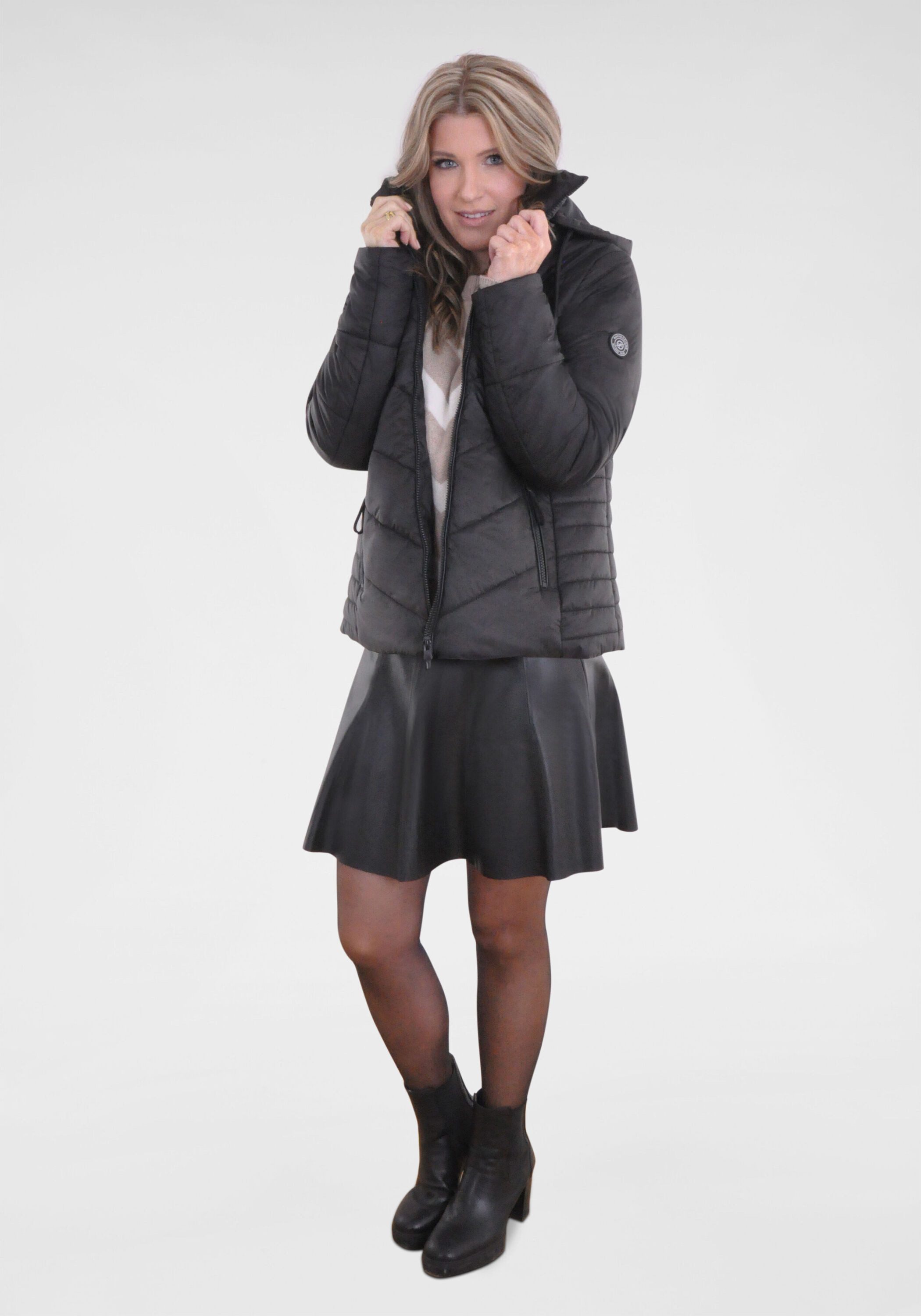 NAVIGAZIONE Winterjacke (1-St) mit abnehmbarer Kaputze