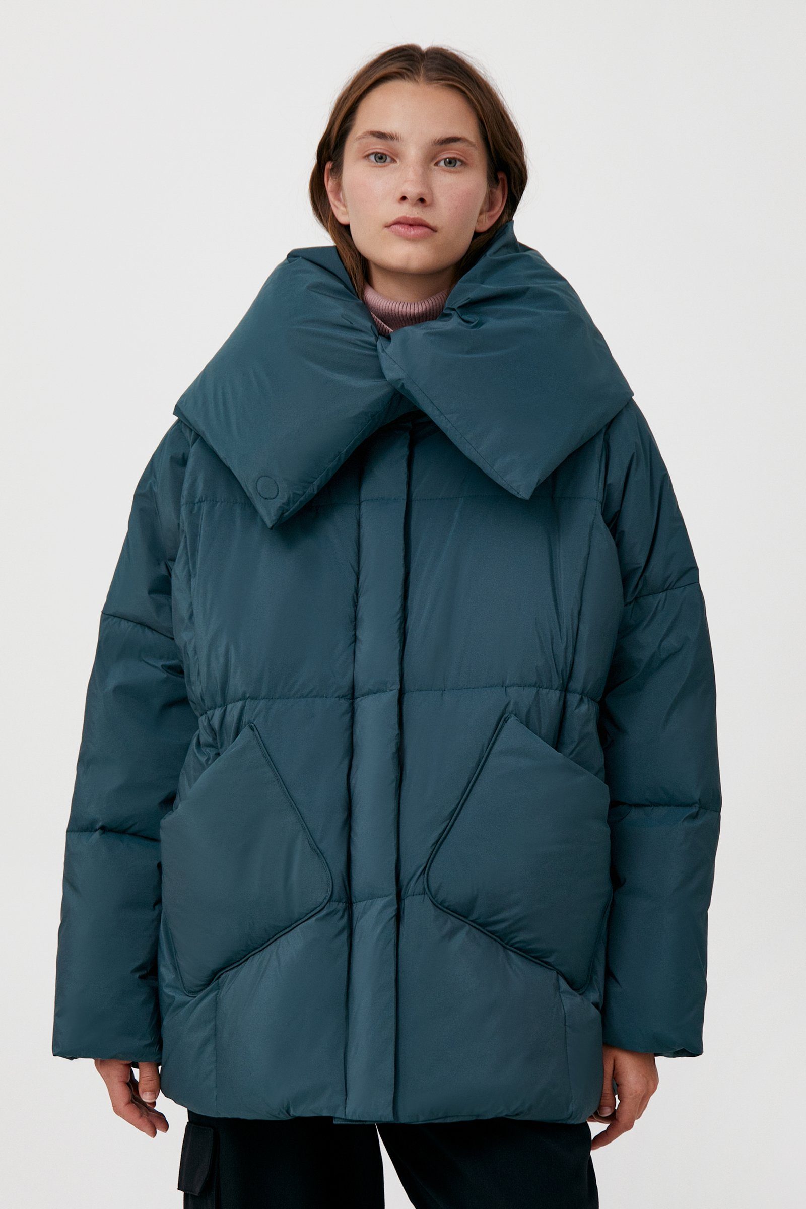 Finn Flare Daunenjacke Extravagant mit aufgesetzten Taschen