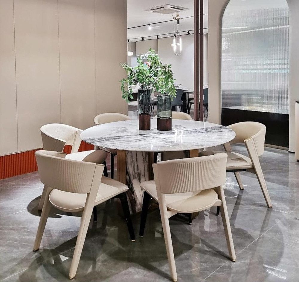 Xlmoebel Essgruppe Elegantes Esszimmer-Set aus Holz mit stilvollen Stühlen in Schwarz, (7tlg.Esszimmer Set(Esstisch+6xStühle), Hergestellt in Europa