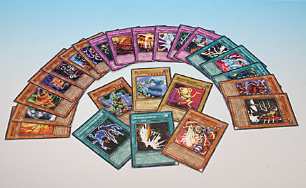 Yu-Gi-Oh Sammelkarte 25 verschiedene DEUTSCHE PREMIUM Yu-Gi-Oh Karten