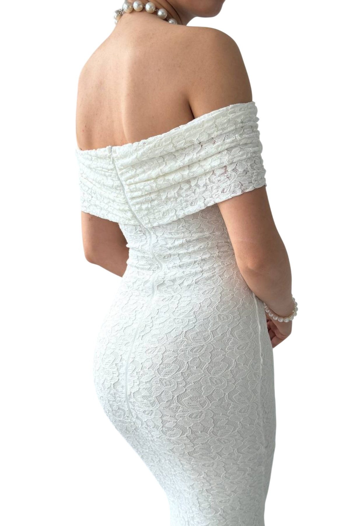 WOMAN VISION Abendkleid Damenkleid aus gefüttertem Spitzenstoff, Madonna-Ausschnitt, ärmellos