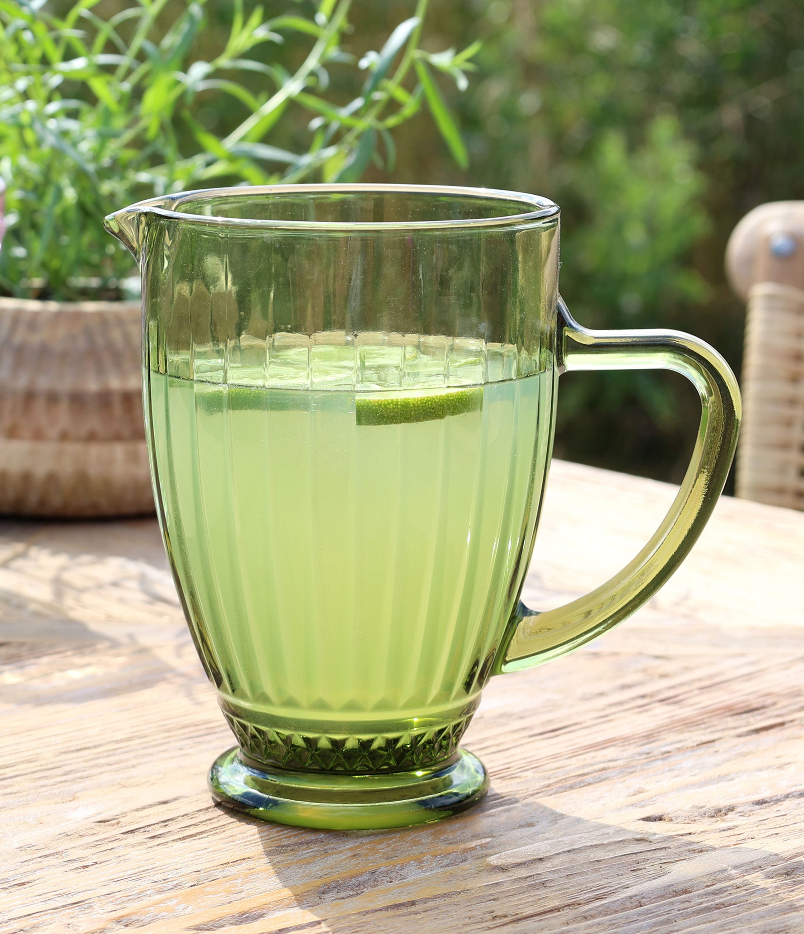 Chic Antique Kanne Chic Antique - Kanne Krug Wasserkrug Karaffe Glas mit Muster 1 l Grün