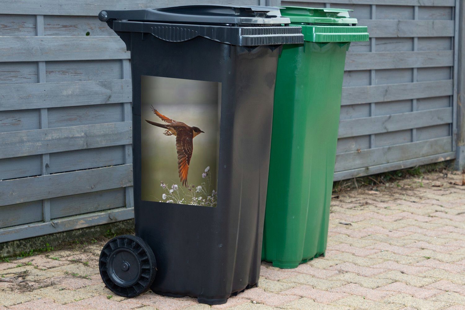 Mülleimer-aufkleber, Mülltonne, Buntkuckuck MuchoWow St), Container, Wandsticker Sticker, (1 Abfalbehälter